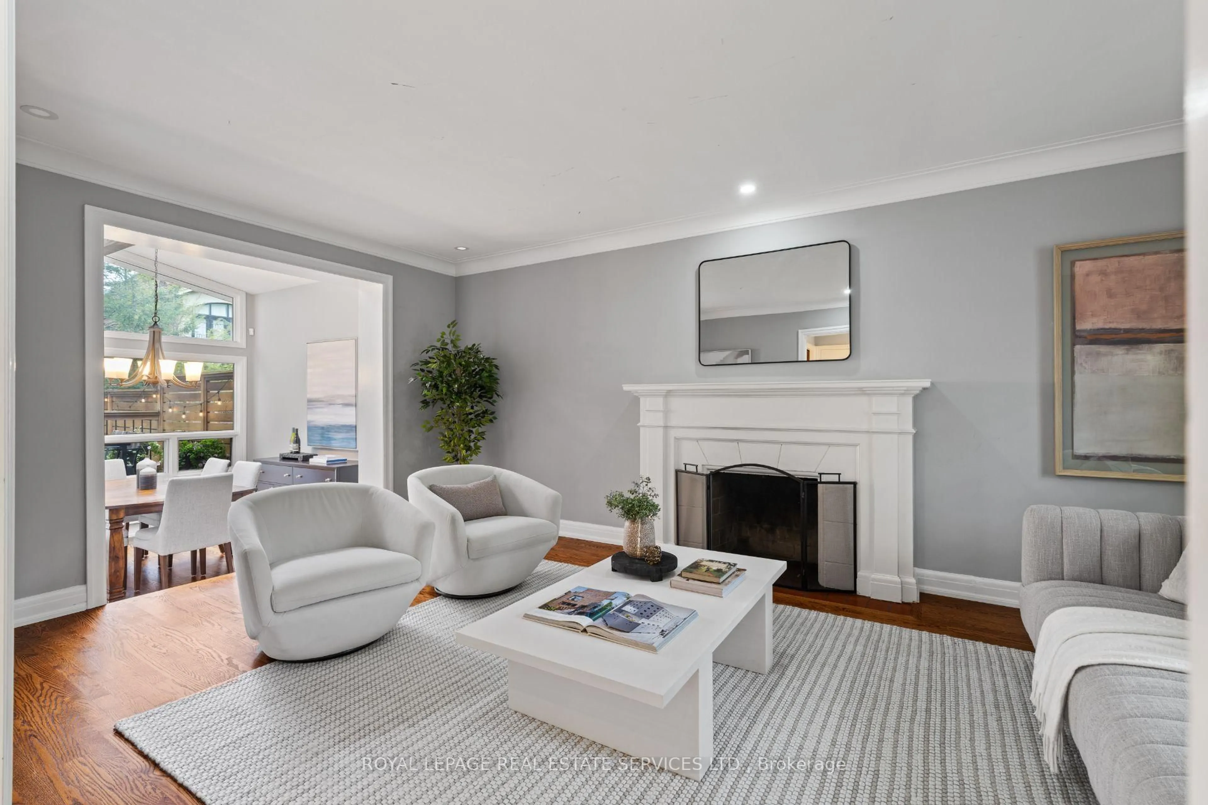 Living room with furniture, unknown for 100 Dunedin Dr, Toronto Ontario M8X 2K5