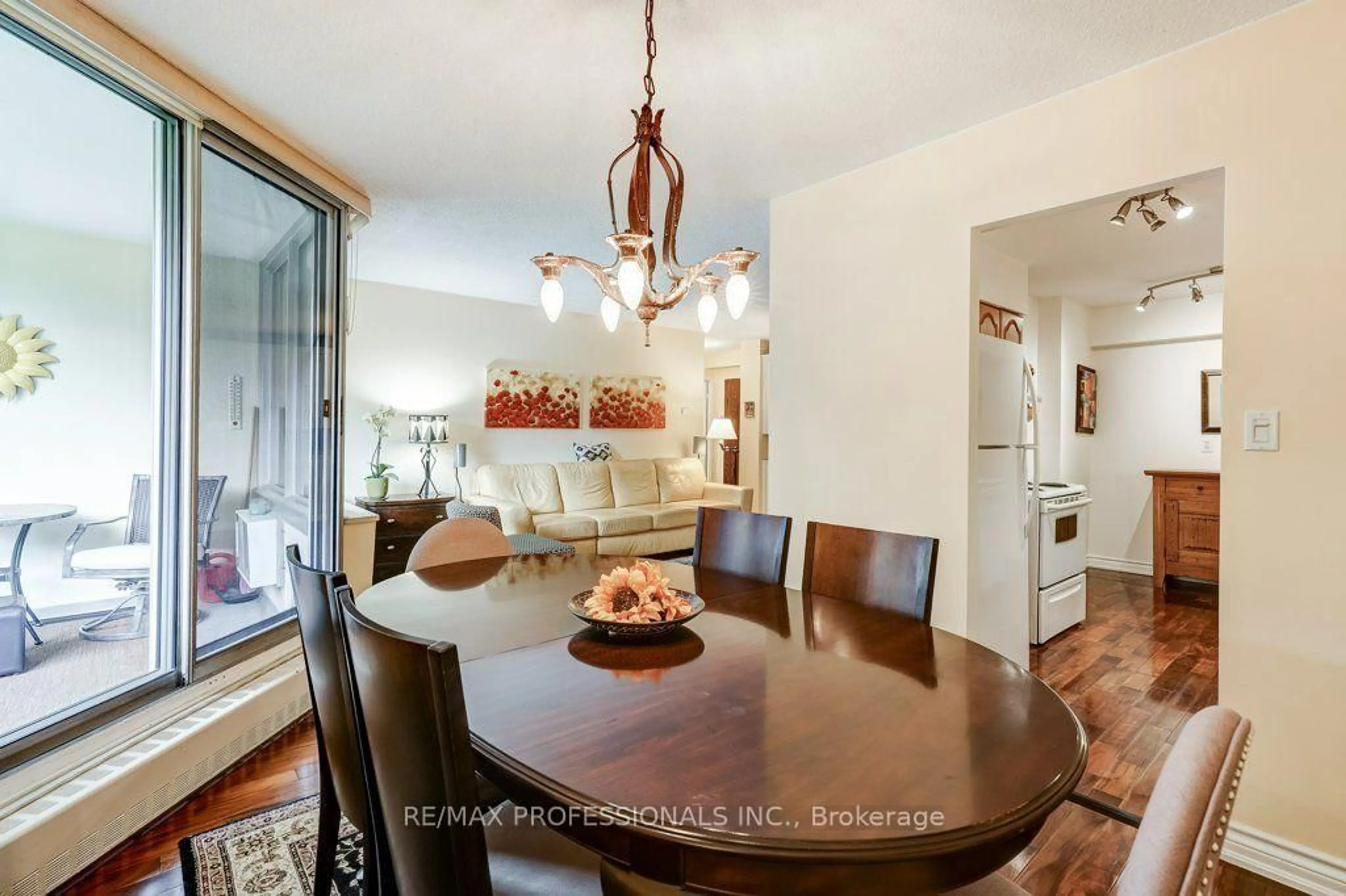 Dining room, ceramic/tile floor for 420 Mill Rd #112, Toronto Ontario M9C 1Z1