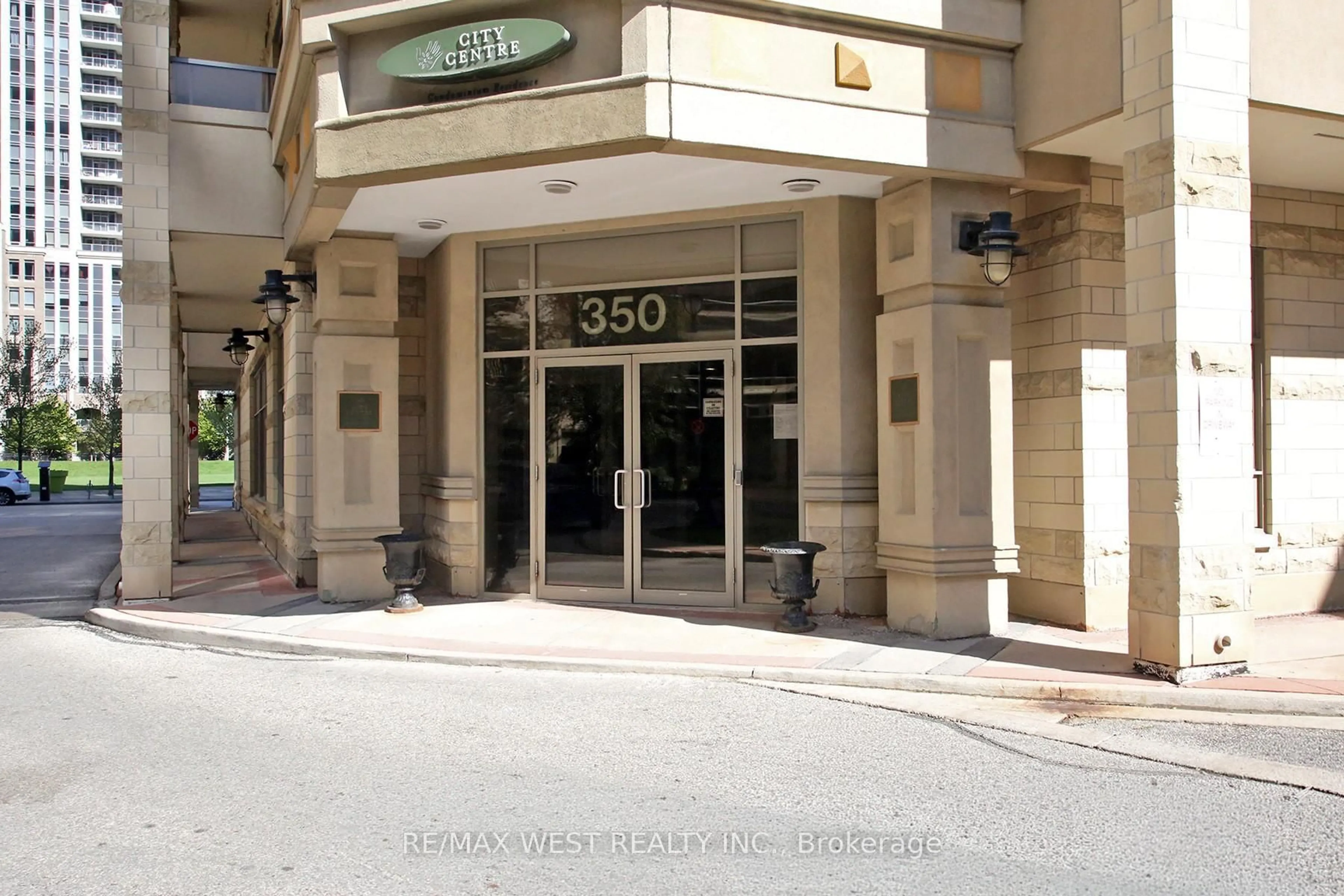 Unknown for 350 Princess Royal Dr #1101, Mississauga Ontario L5B 4N1