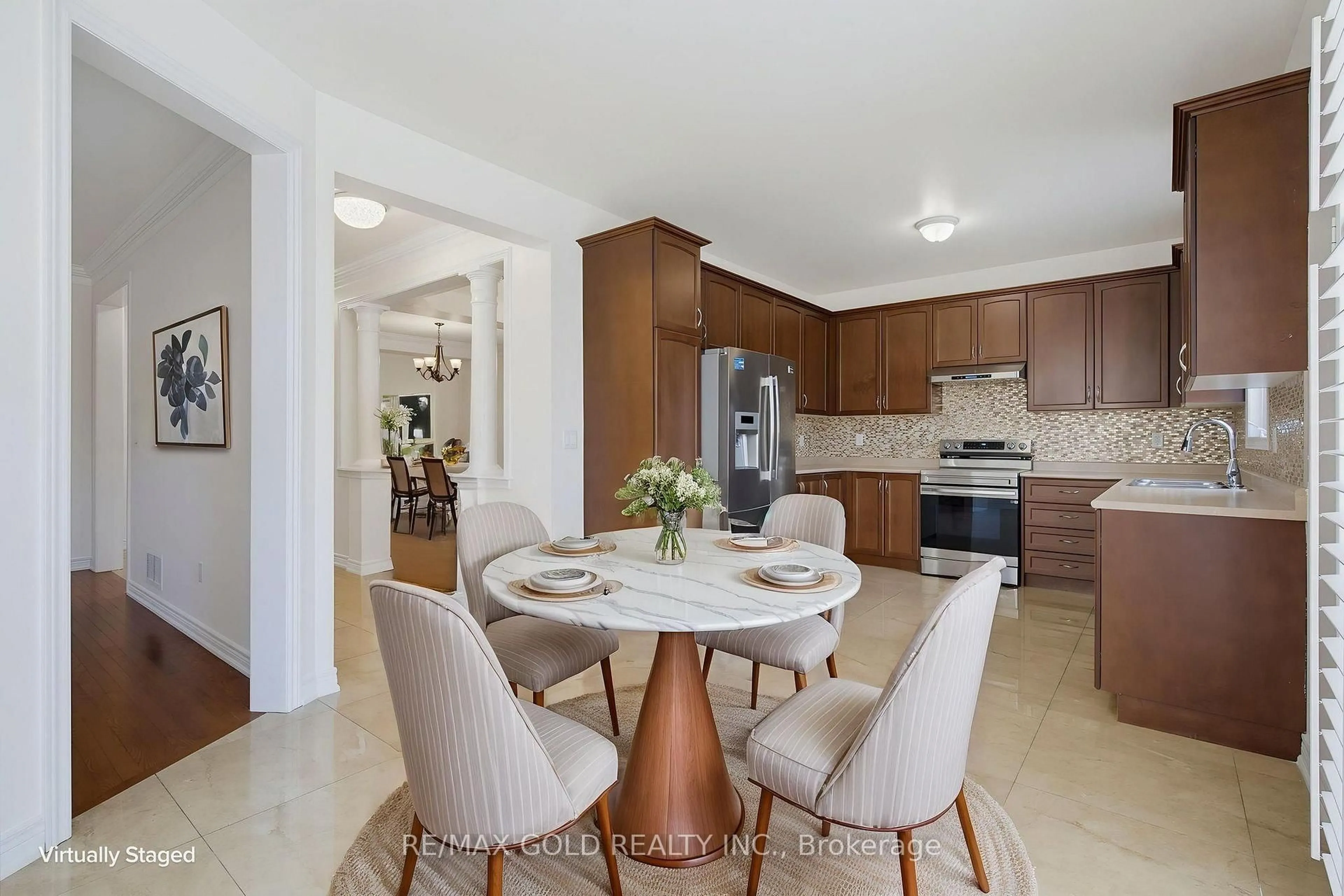 Dining room, ceramic/tile floor for 22 Durango Dr, Brampton Ontario L6X 2Z2