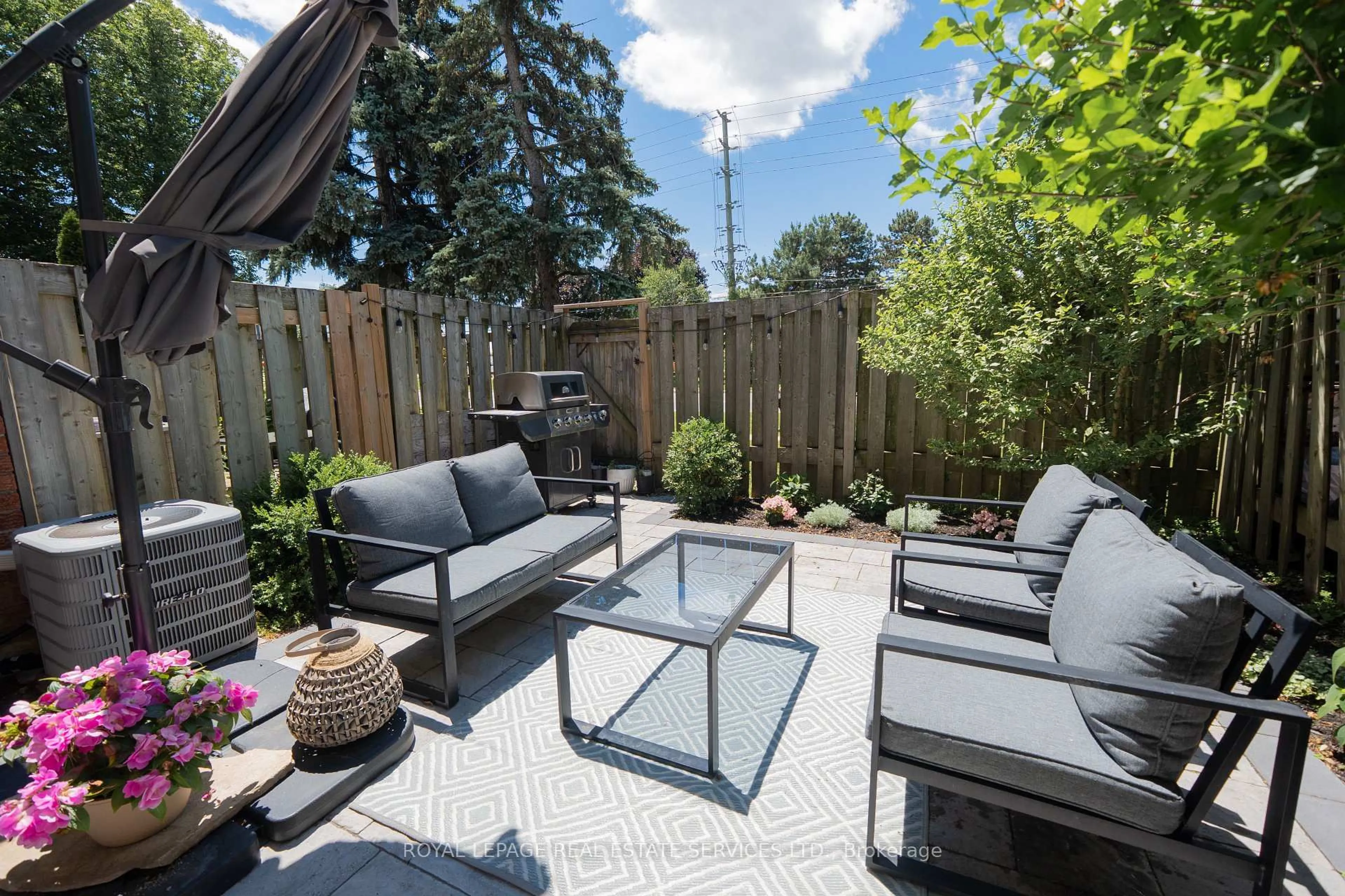 Patio, street for 30 Heslop Rd #36, Milton Ontario L9T 1B3