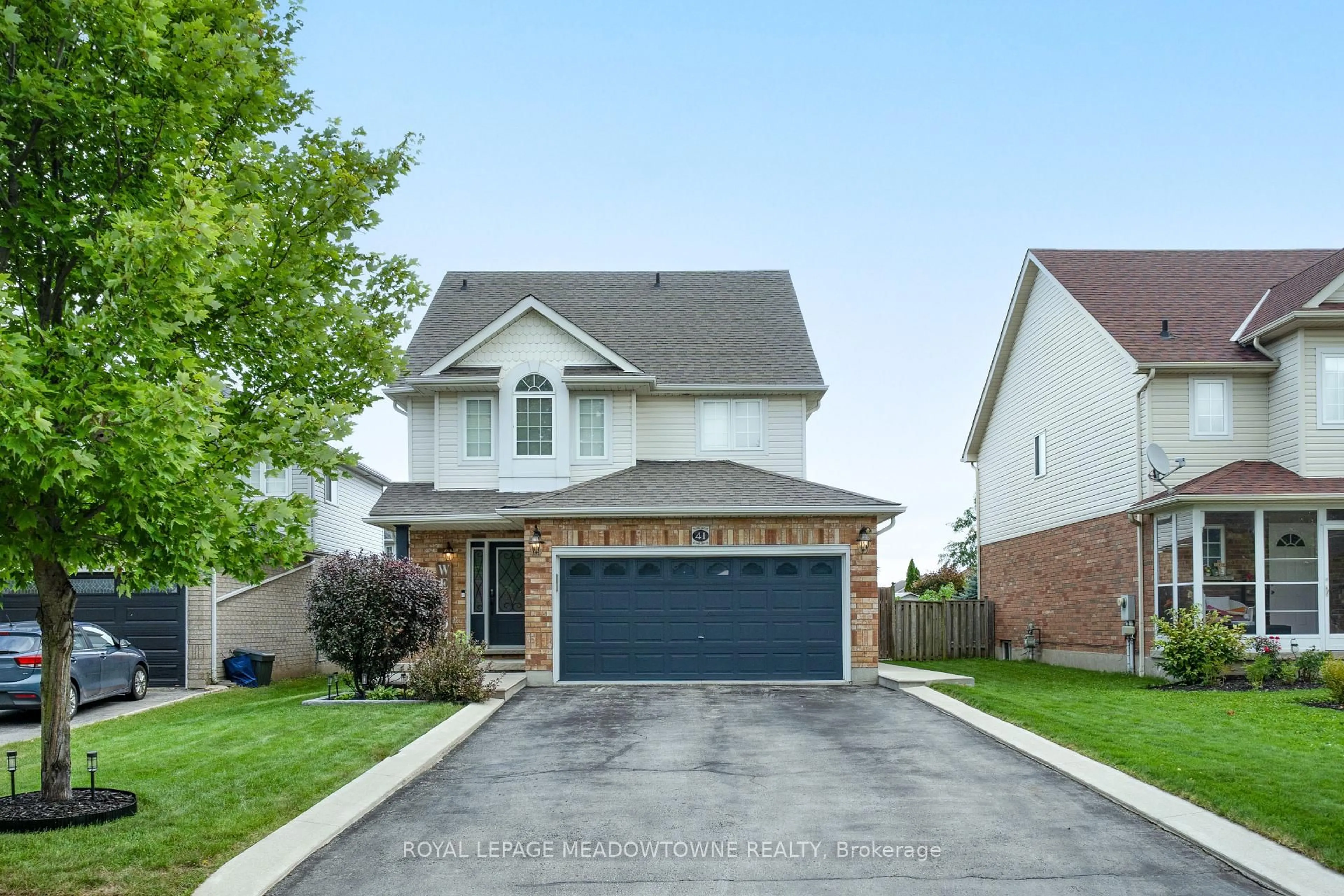 Home with brick exterior material, street for 41 Beardmore Cres, Halton Hills Ontario L7J 2Z1