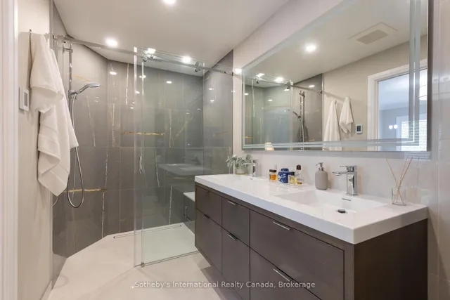 1064 Queen St #32A, Mississauga 5
