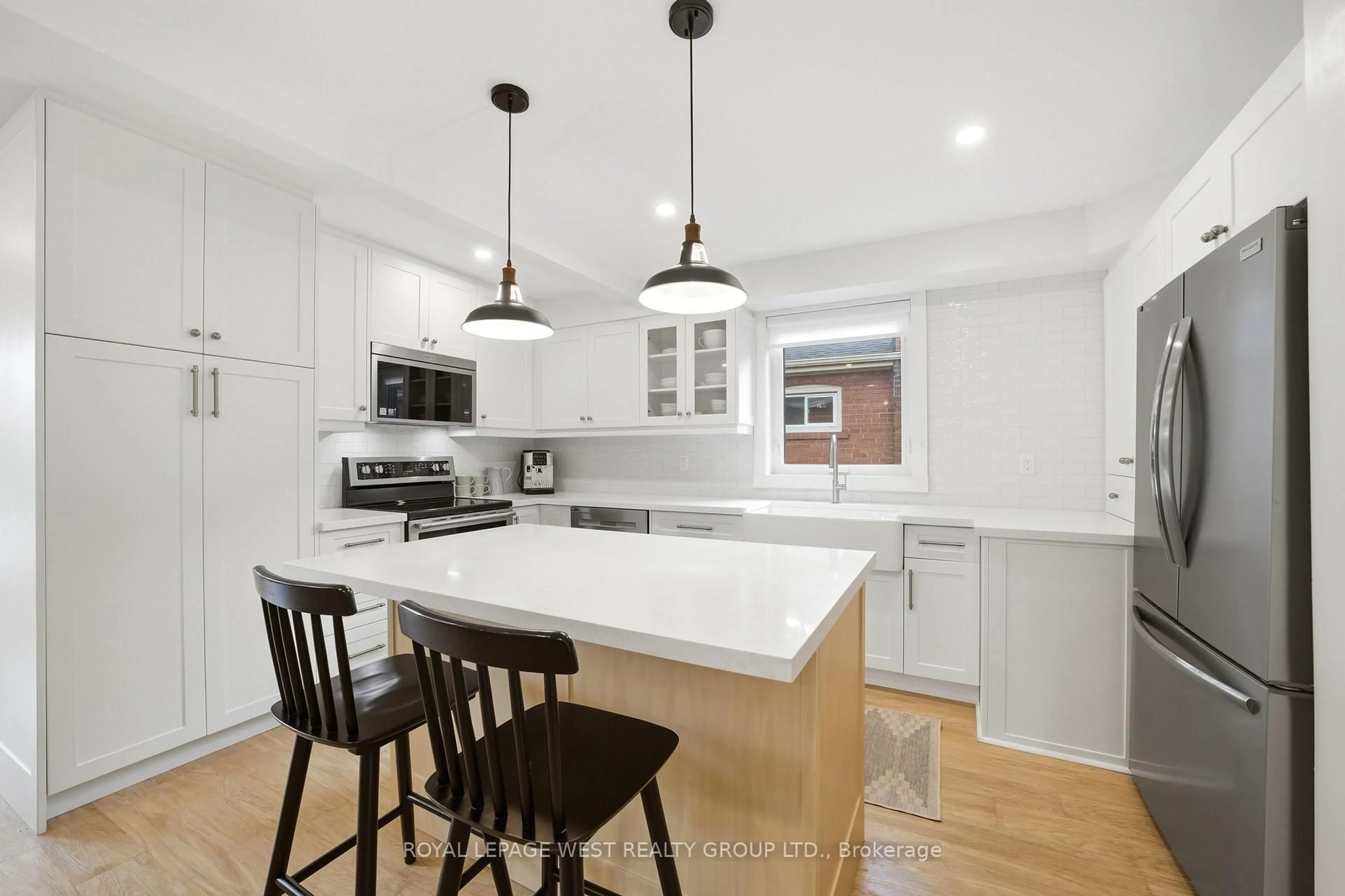 Open concept kitchen, unknown for 72 Mervyn Ave, Toronto Ontario M9B 1N3
