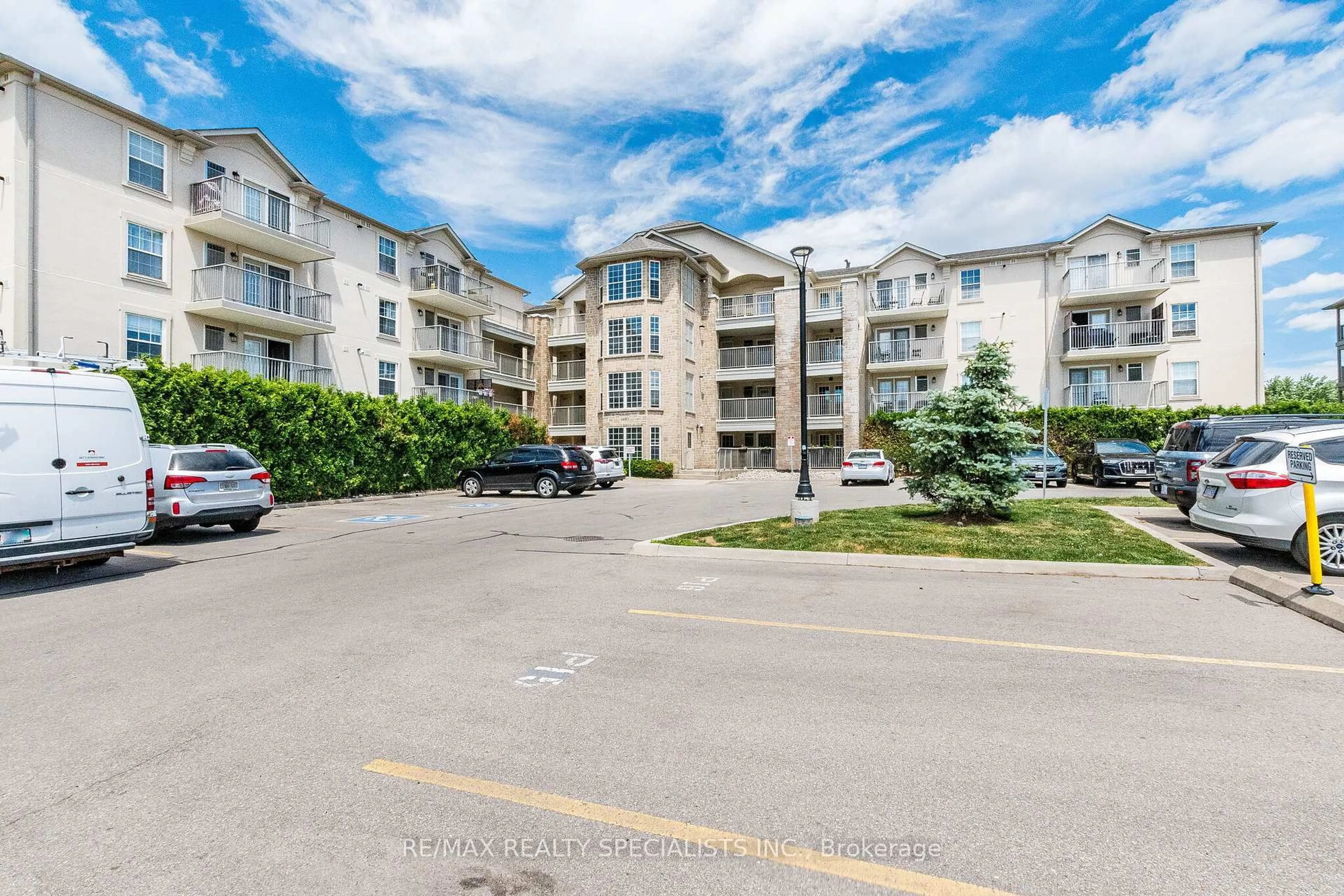 Unknown for 1480 Bishops Gate #406, Oakville Ontario L6M 4N4