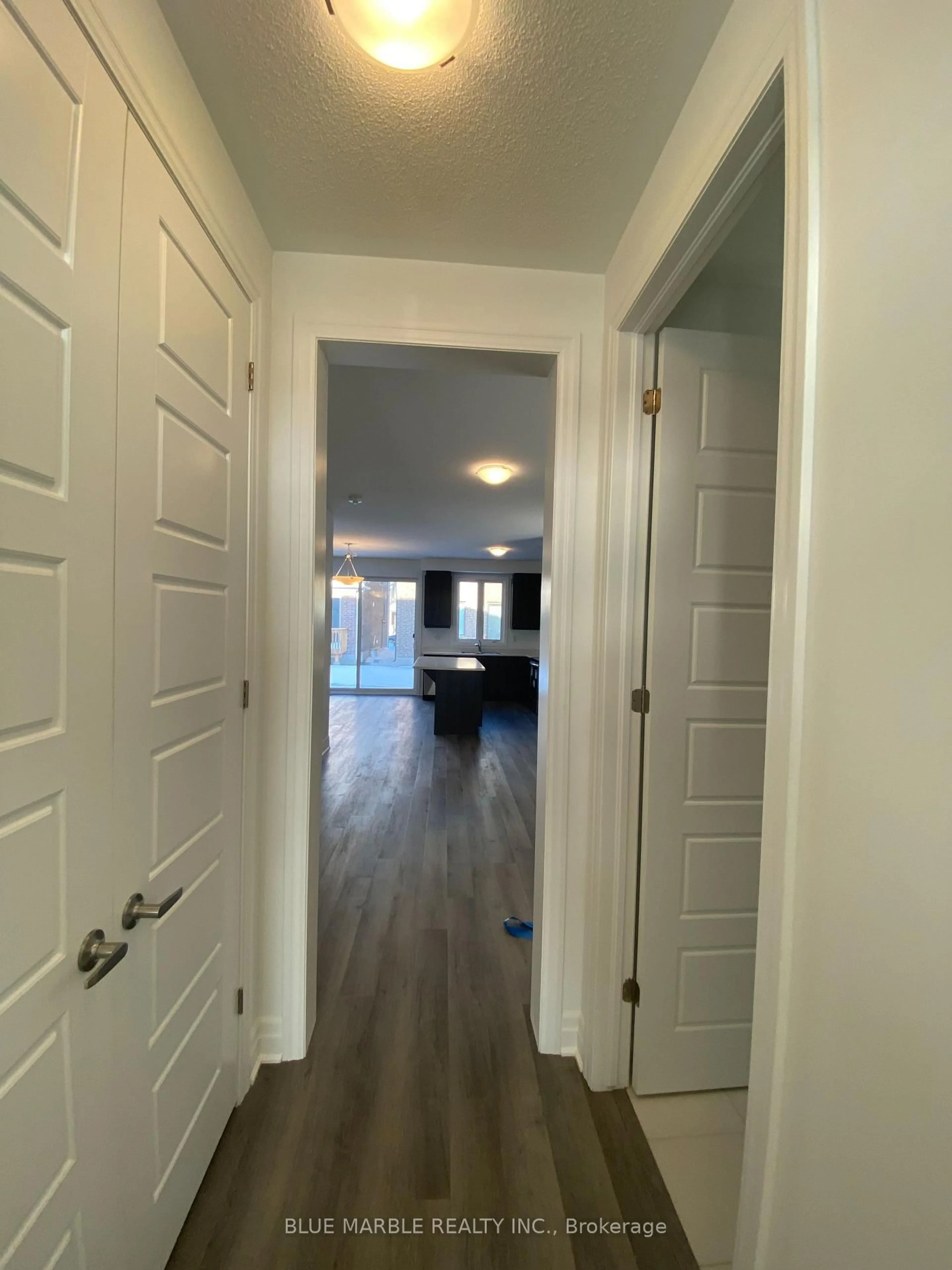 Indoor entryway for 1267 Dias Landing, Milton Ontario L9E 1W2