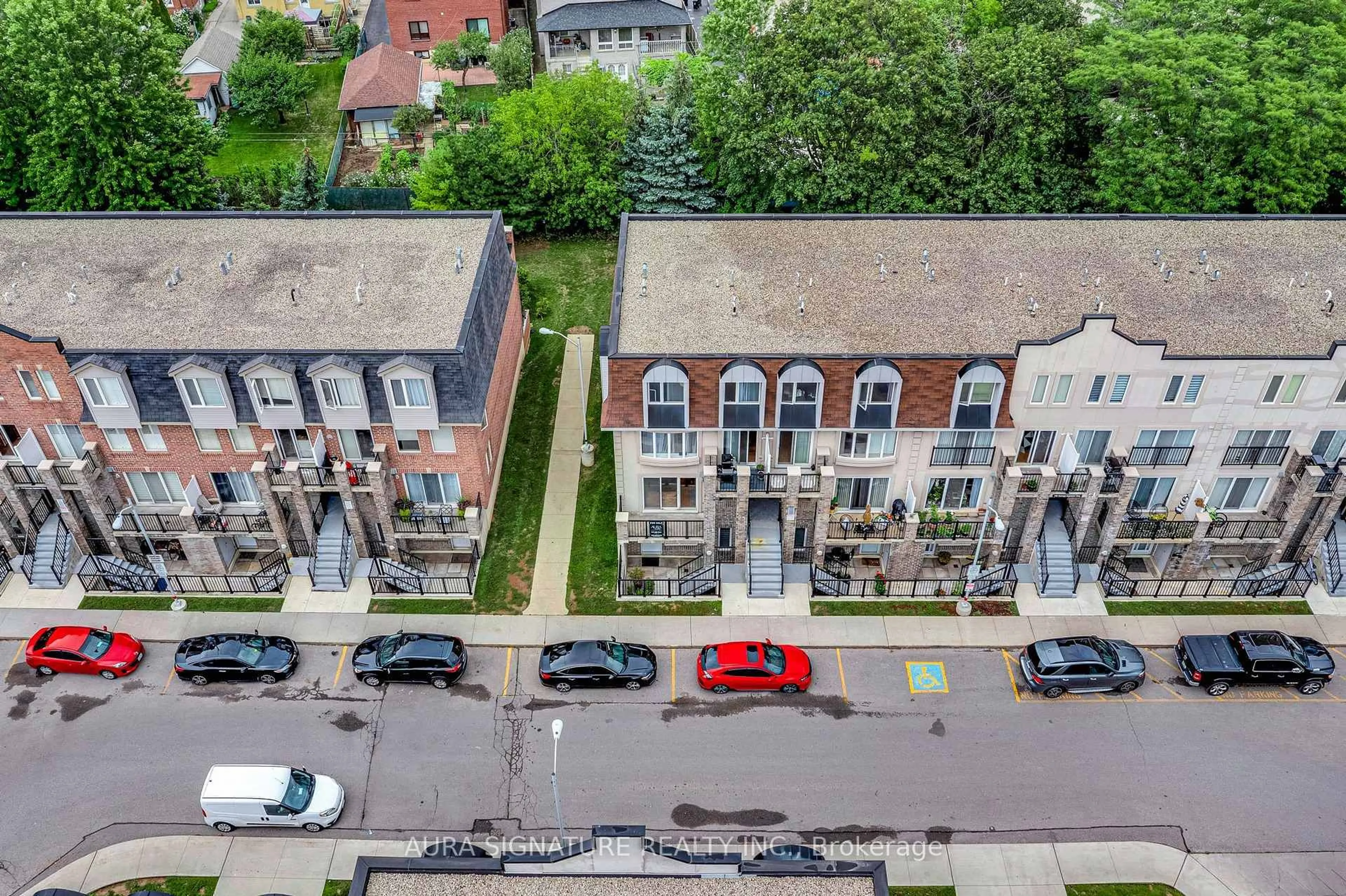 A pic from outside/outdoor area/front of a property/back of a property/a pic from drone, city buildings view from balcony for 105 George Appleton Way #2142, Toronto Ontario M3M 0A2