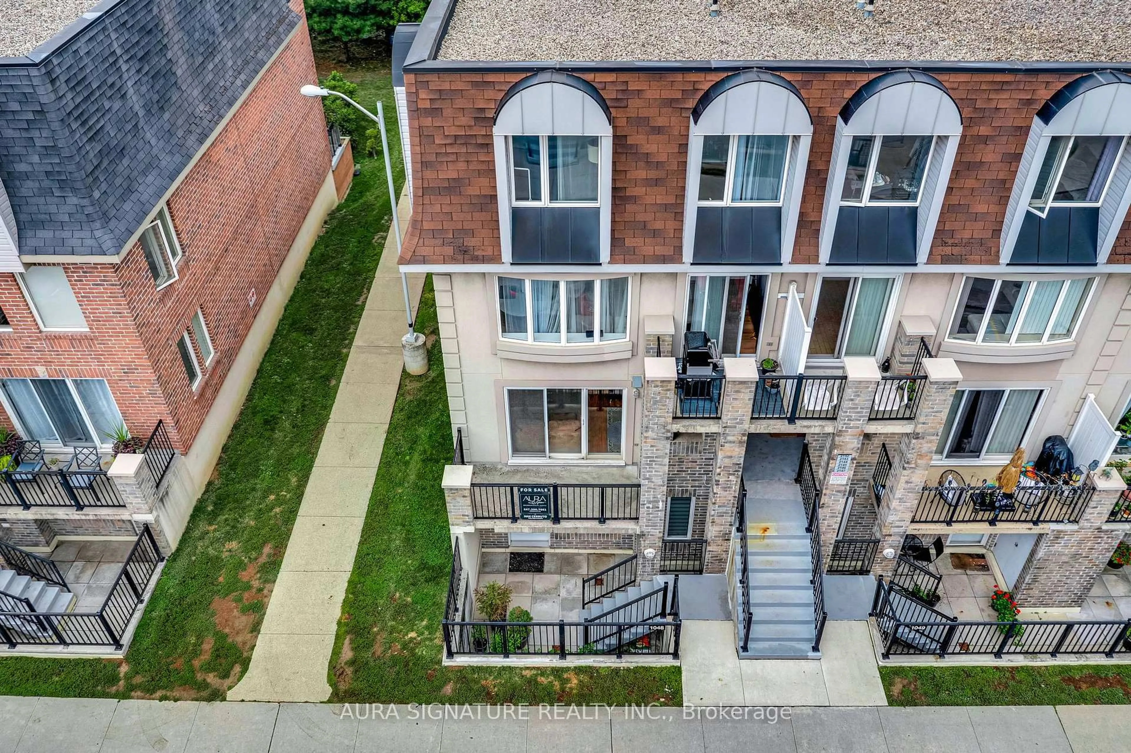 A pic from outside/outdoor area/front of a property/back of a property/a pic from drone, city buildings view from balcony for 105 George Appleton Way #2142, Toronto Ontario M3M 0A2