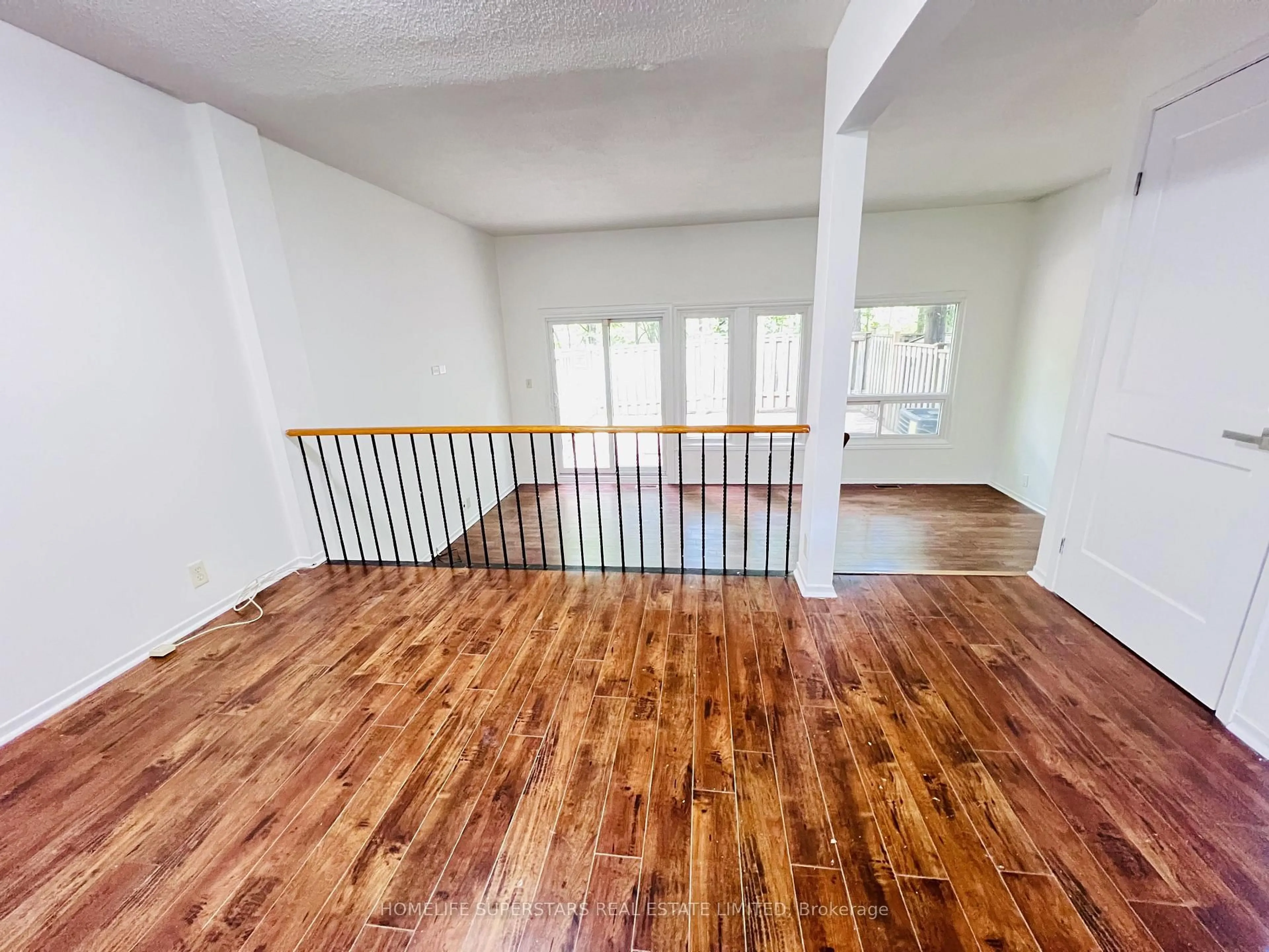 A pic of a room for 2050 Upper Middle Rd #158, Burlington Ontario L7P 3R9