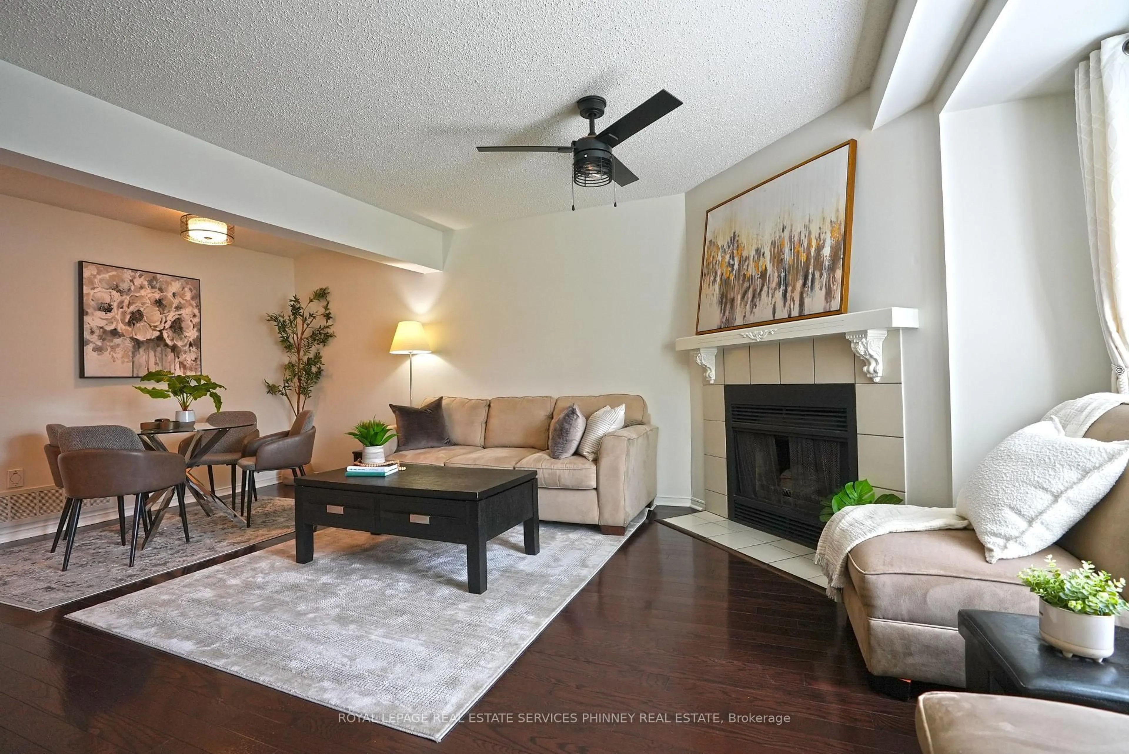 Living room with furniture, unknown for 3140 Fifth Line #28, Mississauga Ontario L5L 1A2