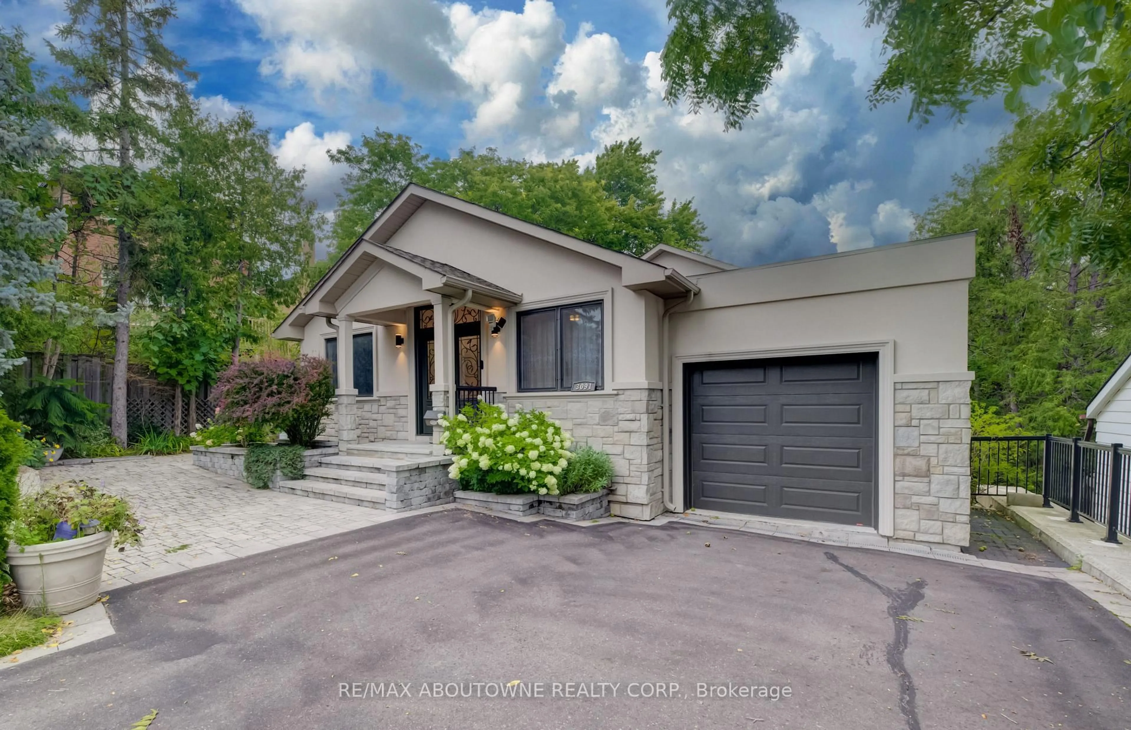Unknown for 3091 Parkerhill Rd, Mississauga Ontario L5B 1V6