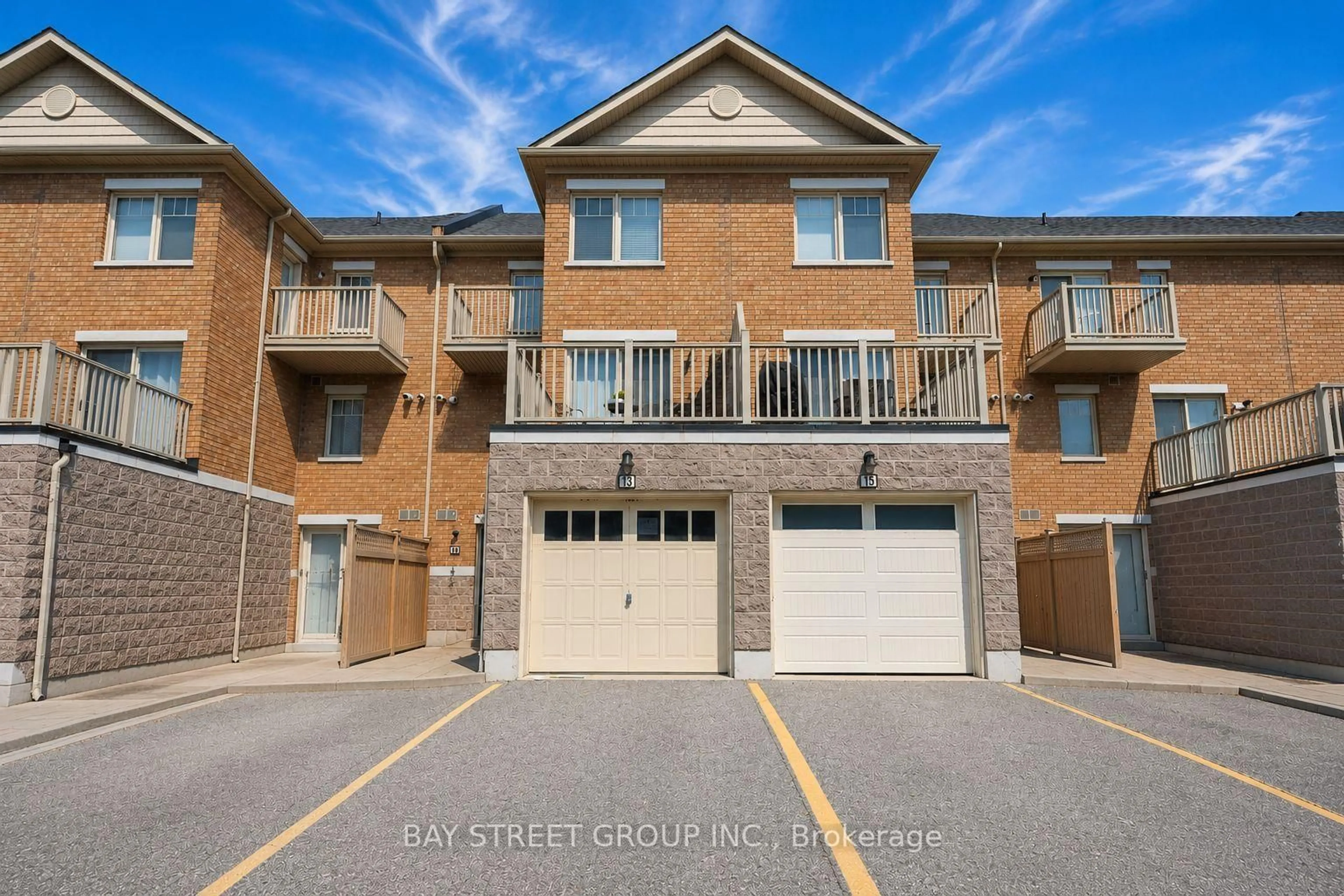 A pic from outside/outdoor area/front of a property/back of a property/a pic from drone, street for 3975 Eglinton Ave #13, Mississauga Ontario L5M 0E7
