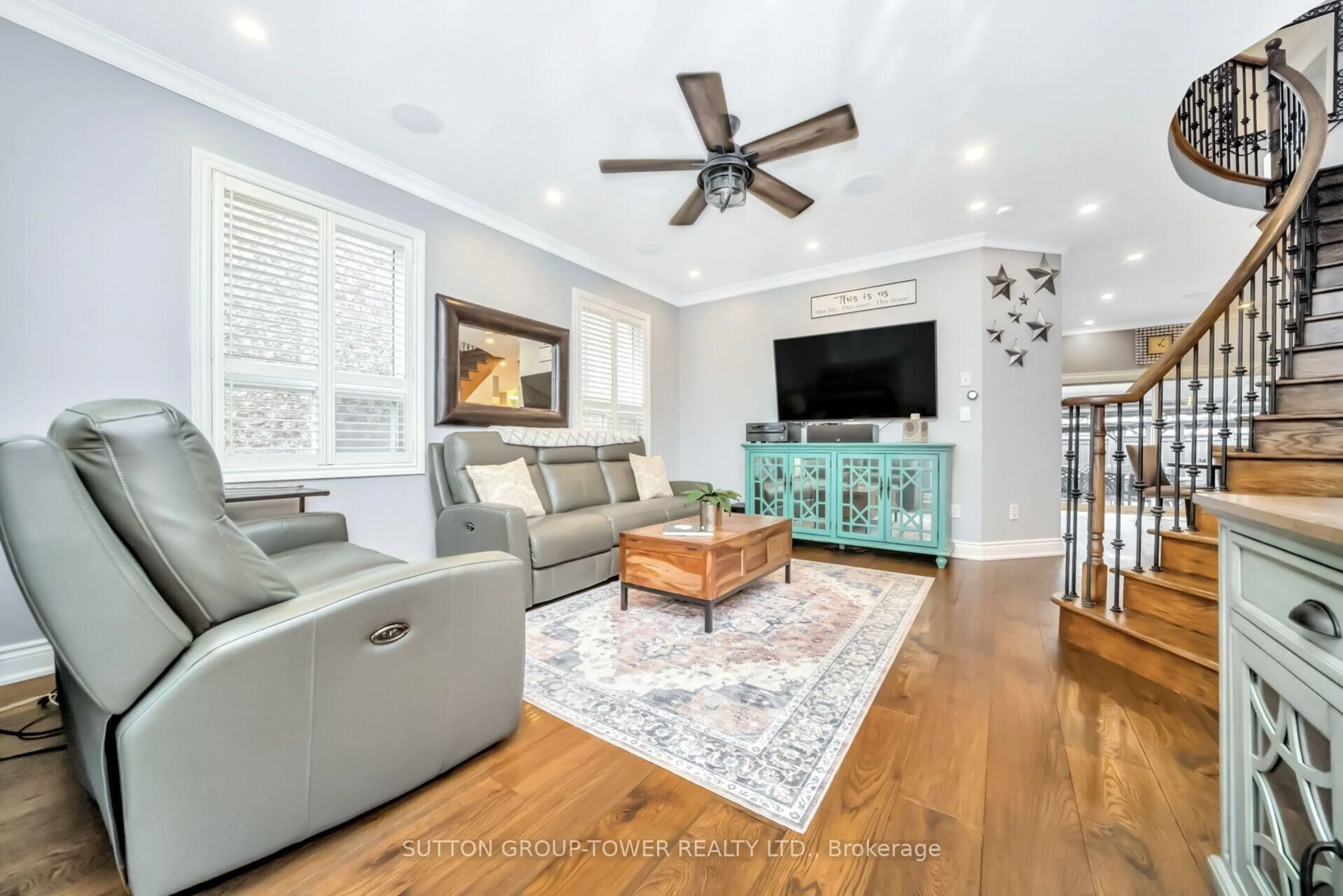 Living room with furniture, unknown for 6 Midnightsun Tr, Brampton Ontario L6R 3K9