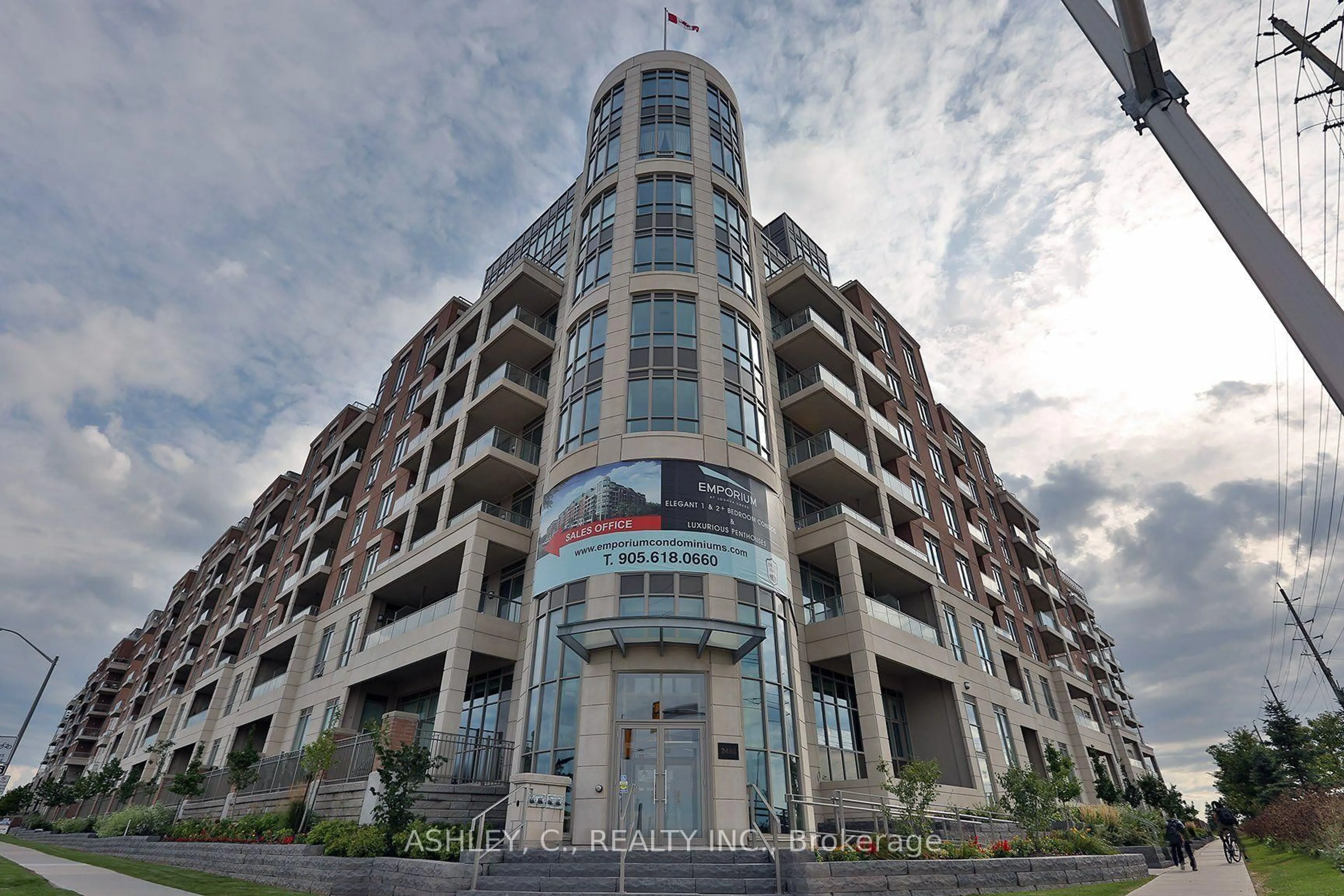 Unknown for 2480 Prince Michael Dr #807, Oakville Ontario L6H 0H1