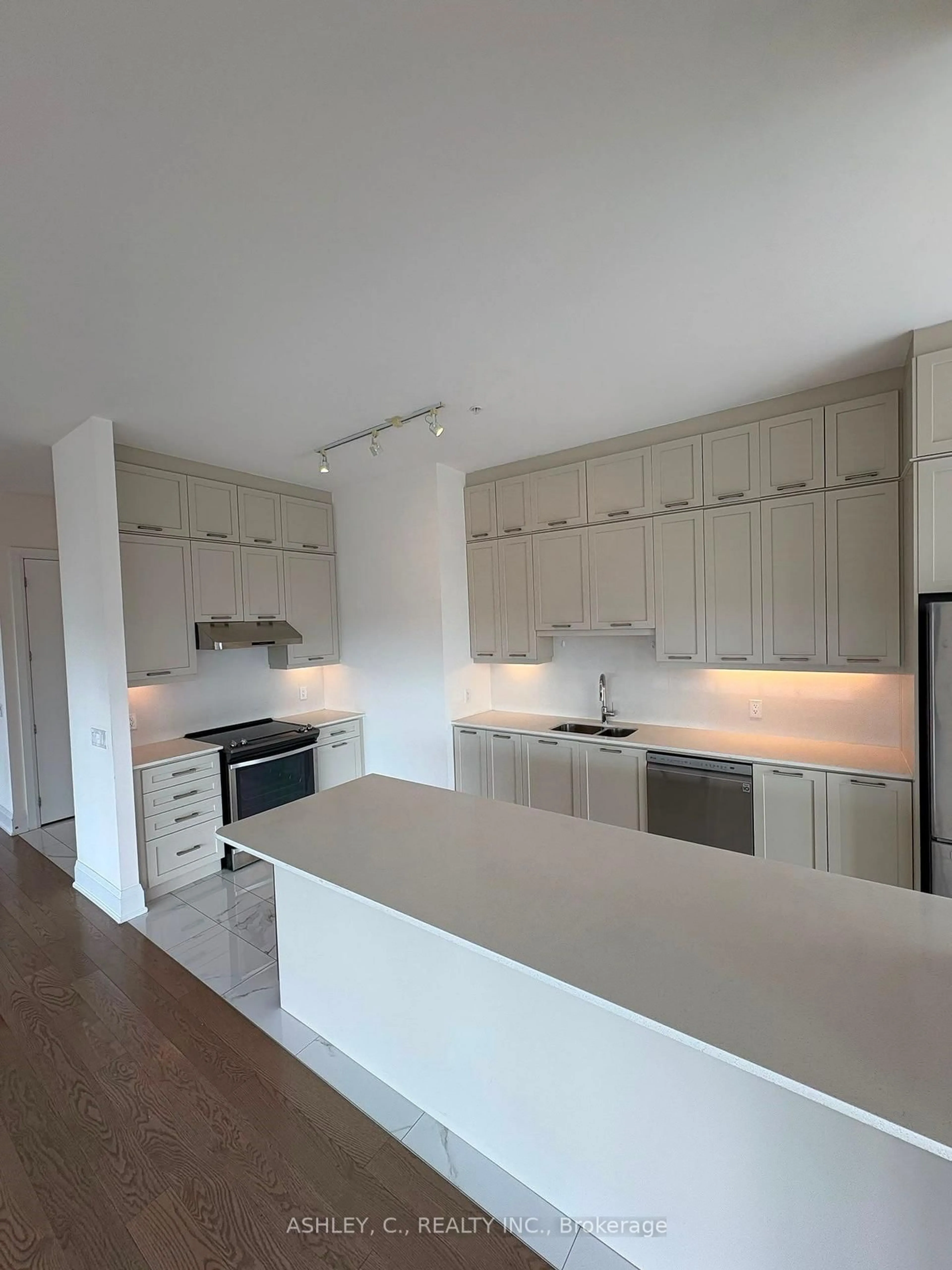 Open concept kitchen, unknown for 2480 Prince Michael Dr #807, Oakville Ontario L6H 0H1