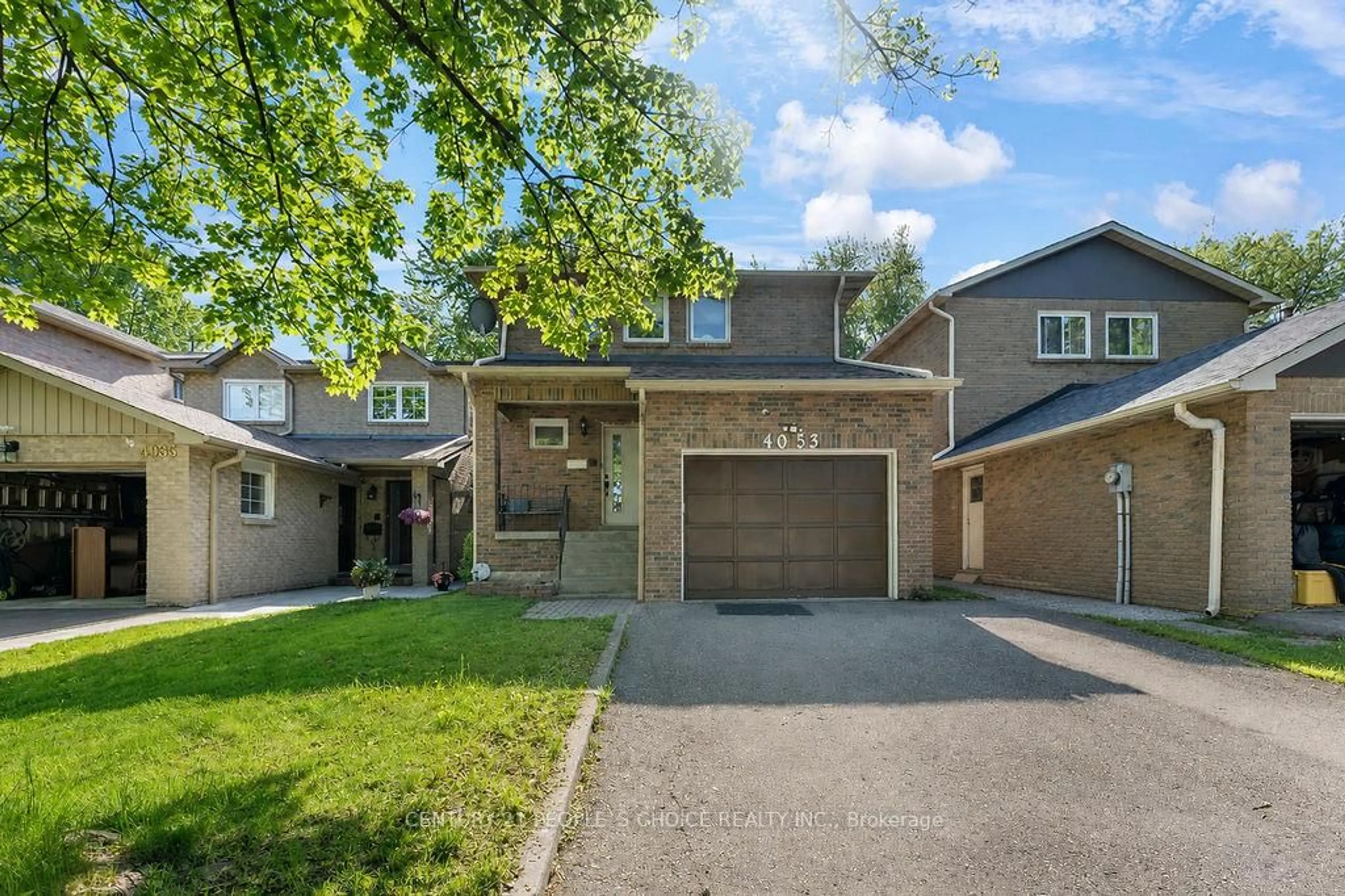 Home with brick exterior material, street for 4053 Trapper Cres, Mississauga Ontario L5L 3A7