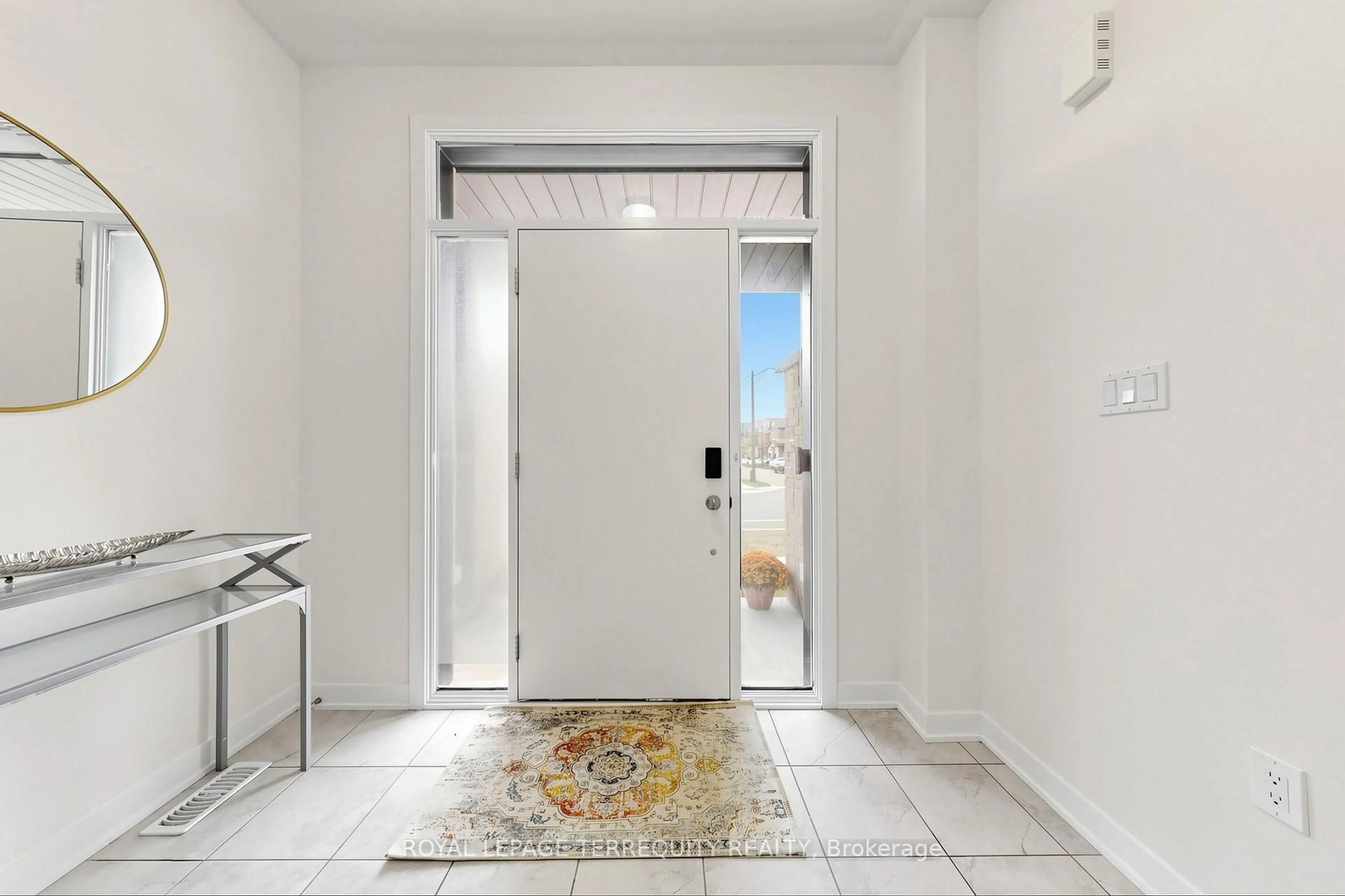 Indoor entryway for 1456 Rose Way, Milton Ontario L9T 7E7