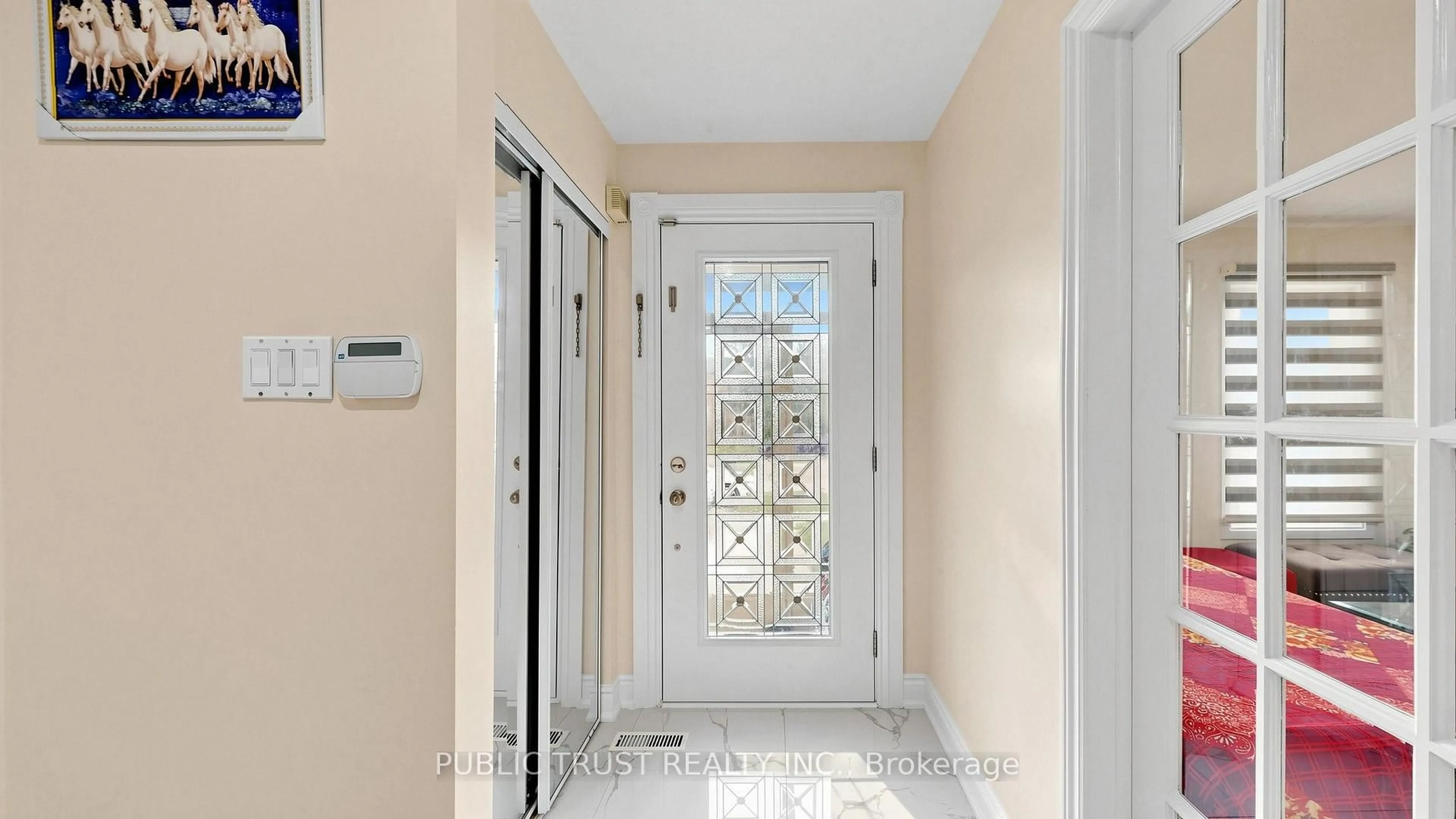 Indoor foyer for 27 Mackay St, Brampton Ontario L6S 3P8