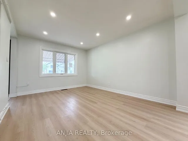 77 Nash Dr, Toronto 5