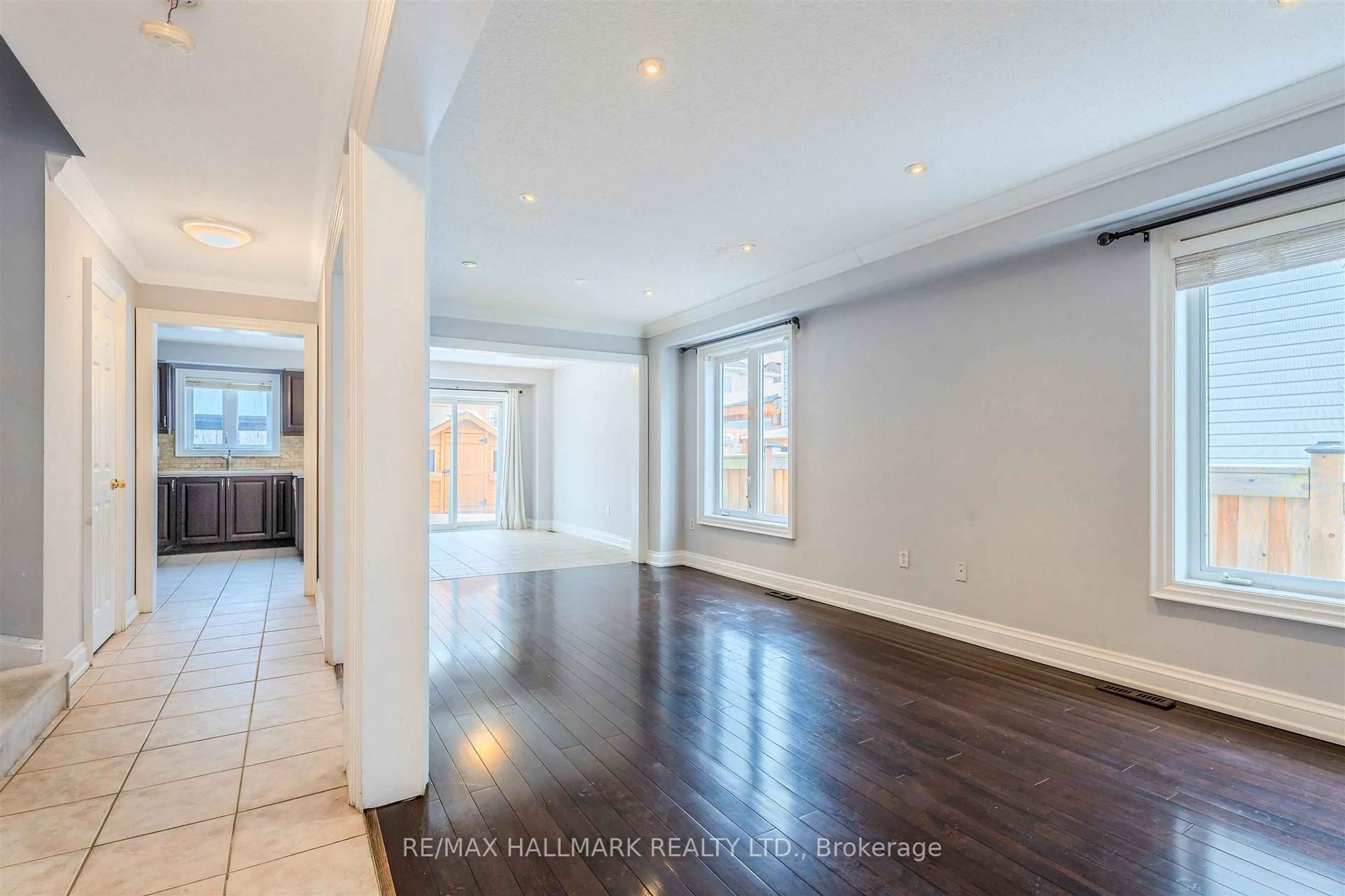 Unknown for 241 Featherstone Rd, Milton Ontario L9T 7C3
