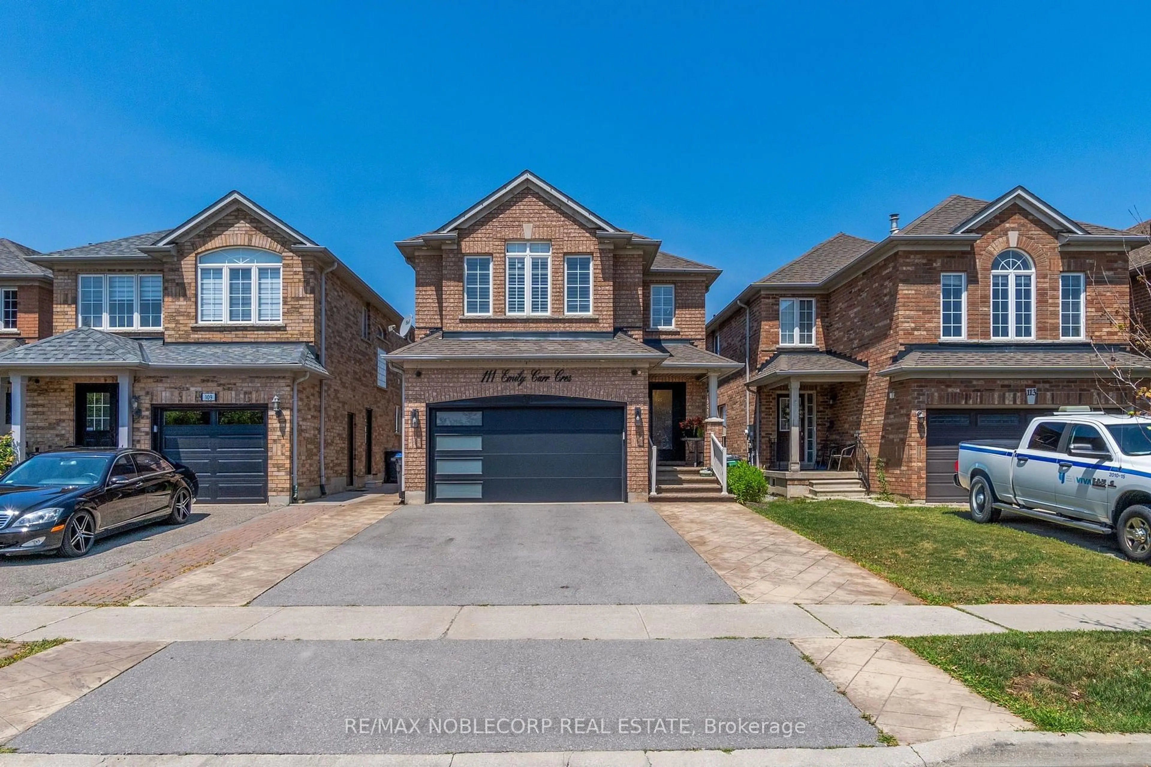 Home with brick exterior material, street for 111 Emily Carr Cres, Caledon Ontario L7E 2L8