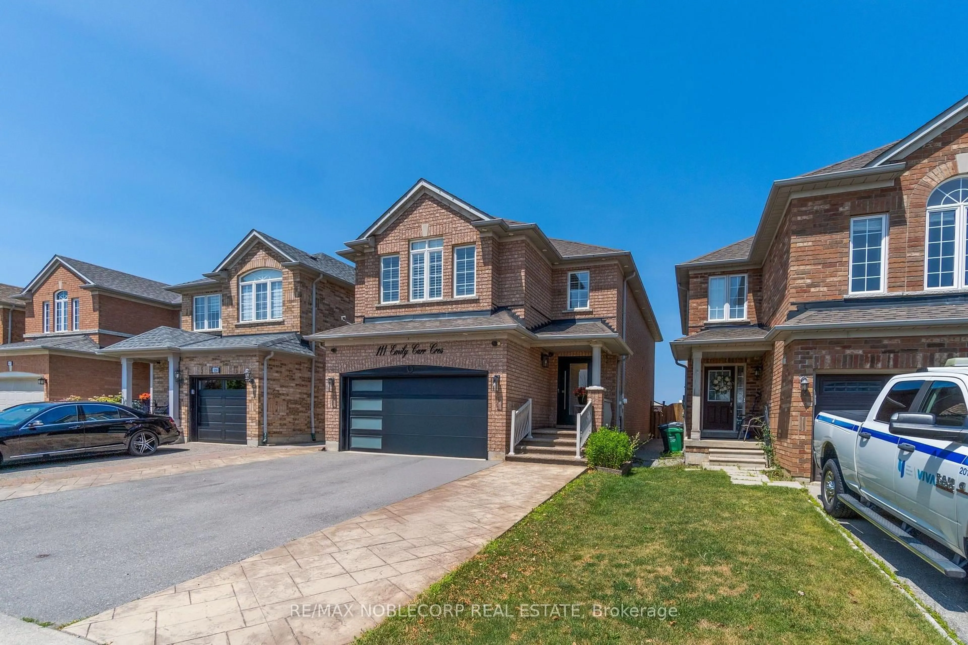 Home with brick exterior material, street for 111 Emily Carr Cres, Caledon Ontario L7E 2L8