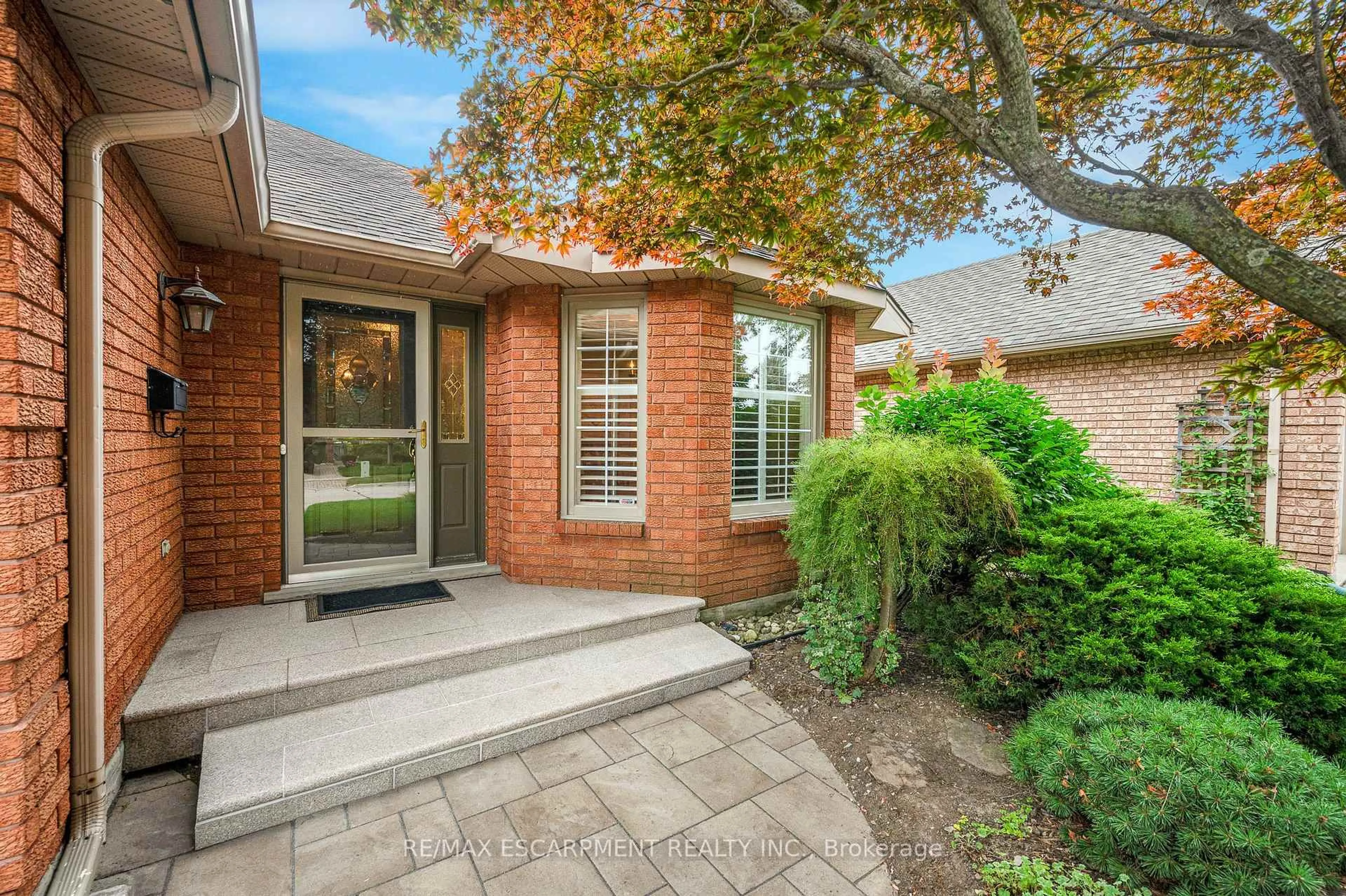 Home with brick exterior material, street for 1150 Augustus Dr, Burlington Ontario L7S 2K6