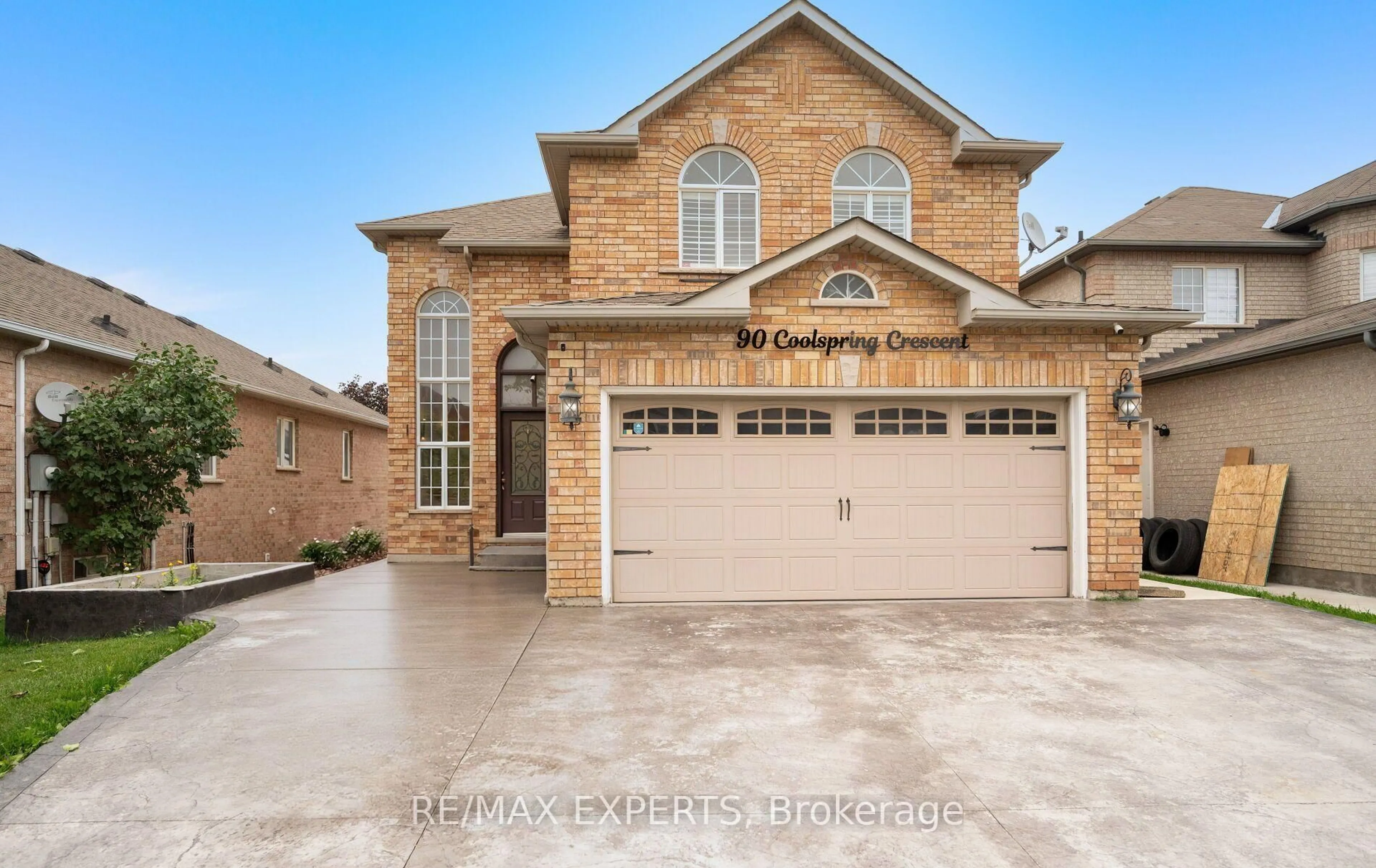 Home with brick exterior material, street for 90 Coolspring Cres, Caledon Ontario L7E 1W7