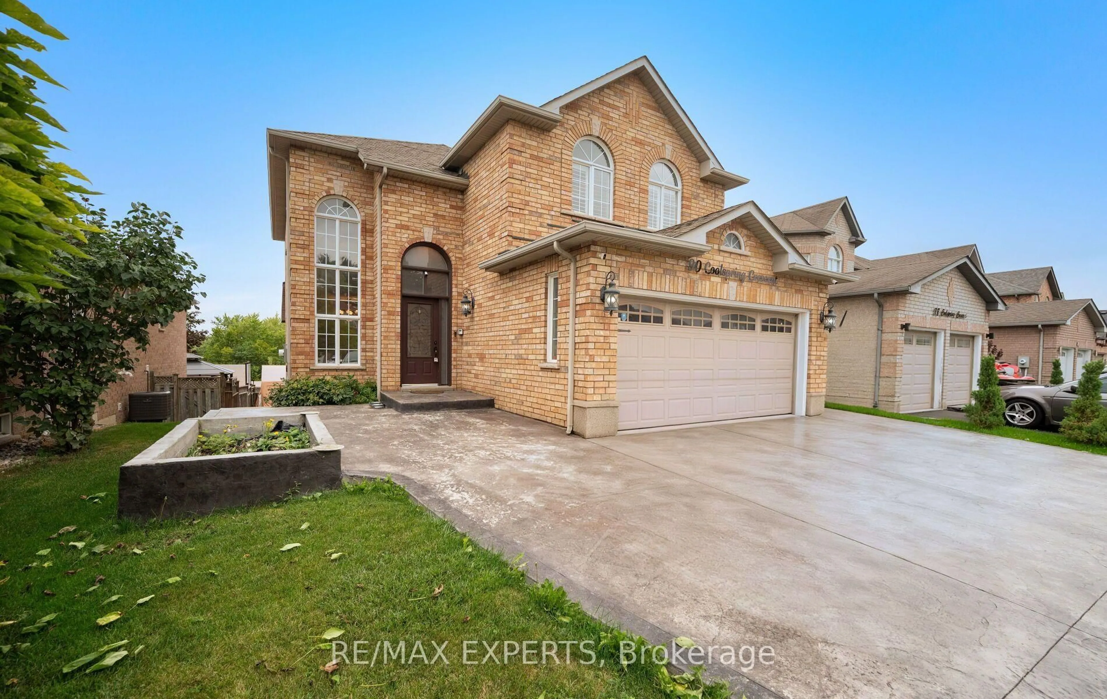 Home with brick exterior material, street for 90 Coolspring Cres, Caledon Ontario L7E 1W7