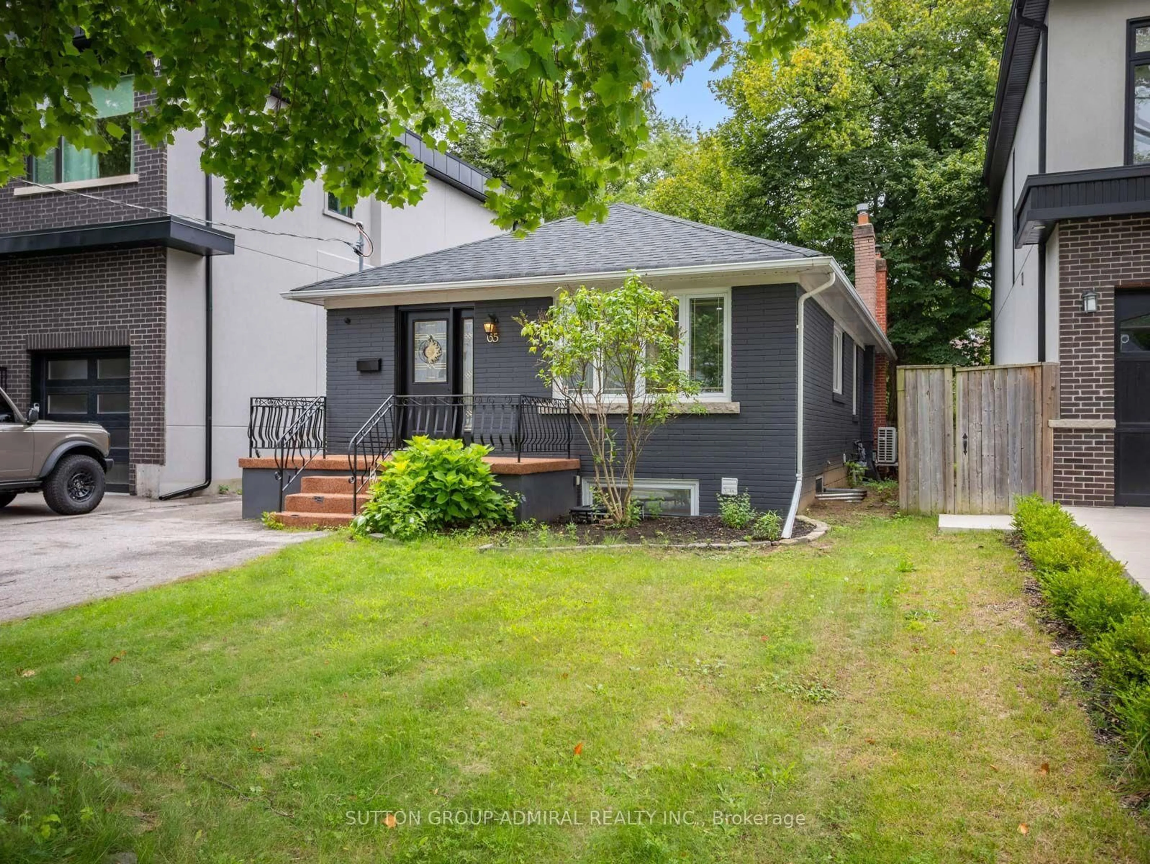 Unknown for 65 Woodbury Rd, Toronto Ontario M8W 1X8