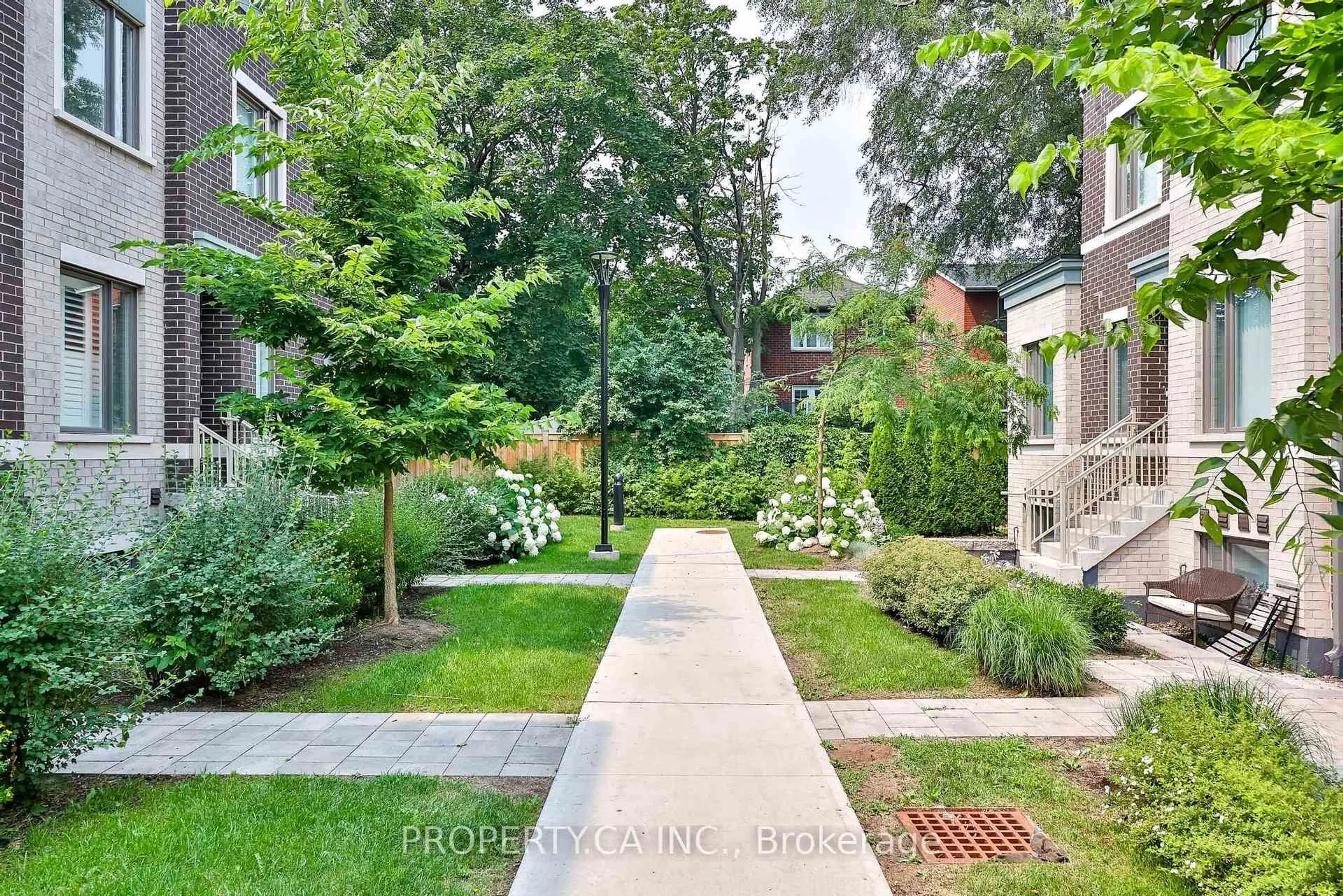 Patio, street for 20 William Jackson Way #86, Toronto Ontario M8V 0J7