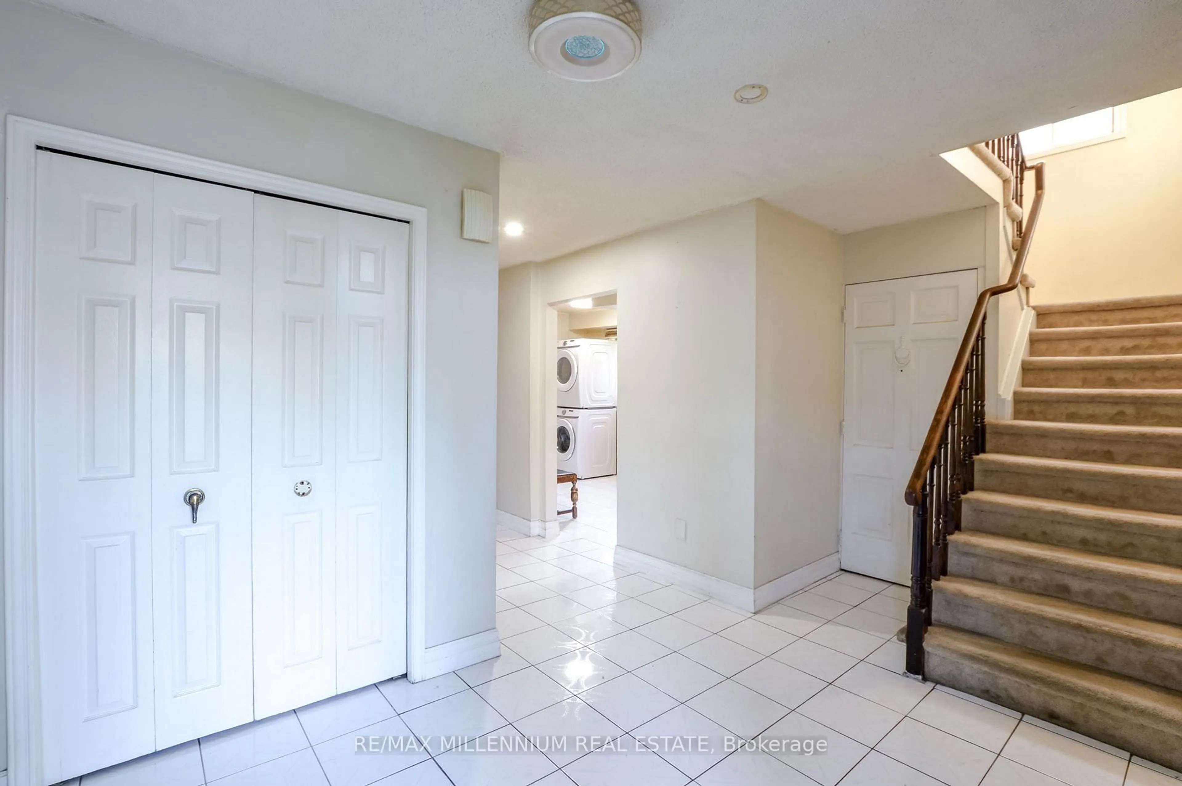 Unknown for 651 Shetani Pl, Mississauga Ontario L5B 2Z7
