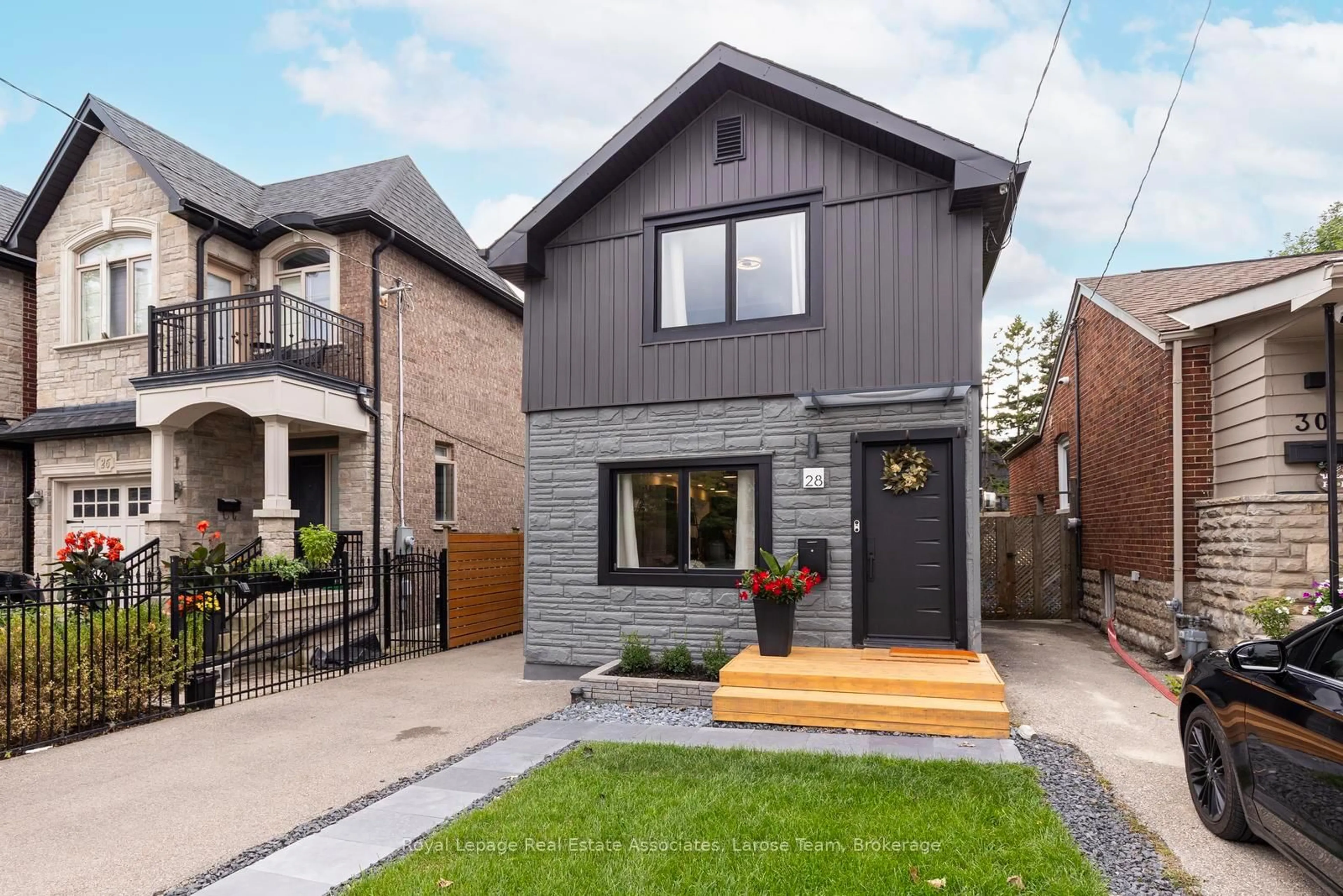 Home with brick exterior material, street for 28 Thirtieth St, Toronto Ontario M8W 3B6