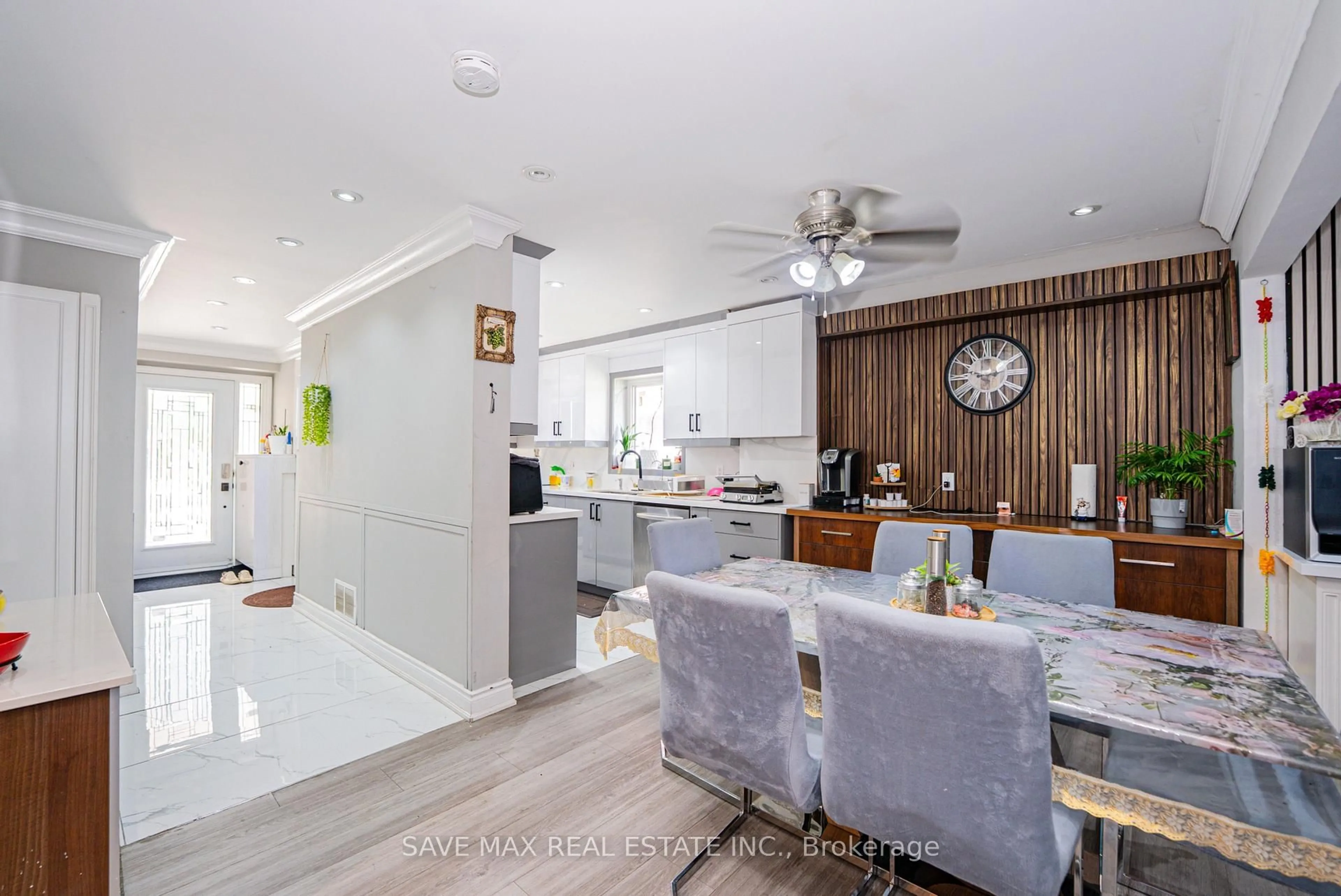 Open concept kitchen, unknown for 22 Foxacre Row, Brampton Ontario L6V 3P5