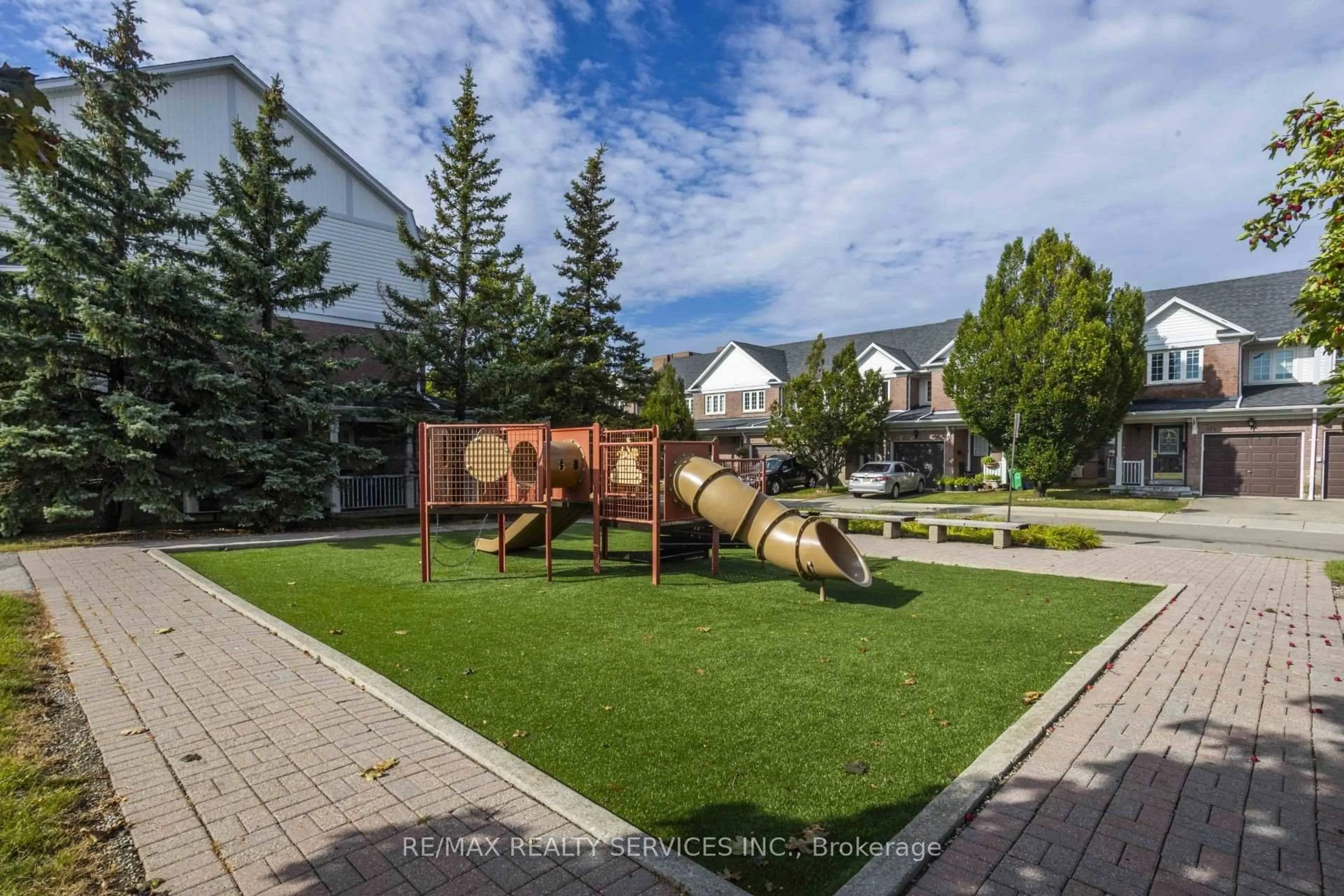 Patio, street for 6830 Meadowvale Town Centre Circ #65, Mississauga Ontario L5N 7T5