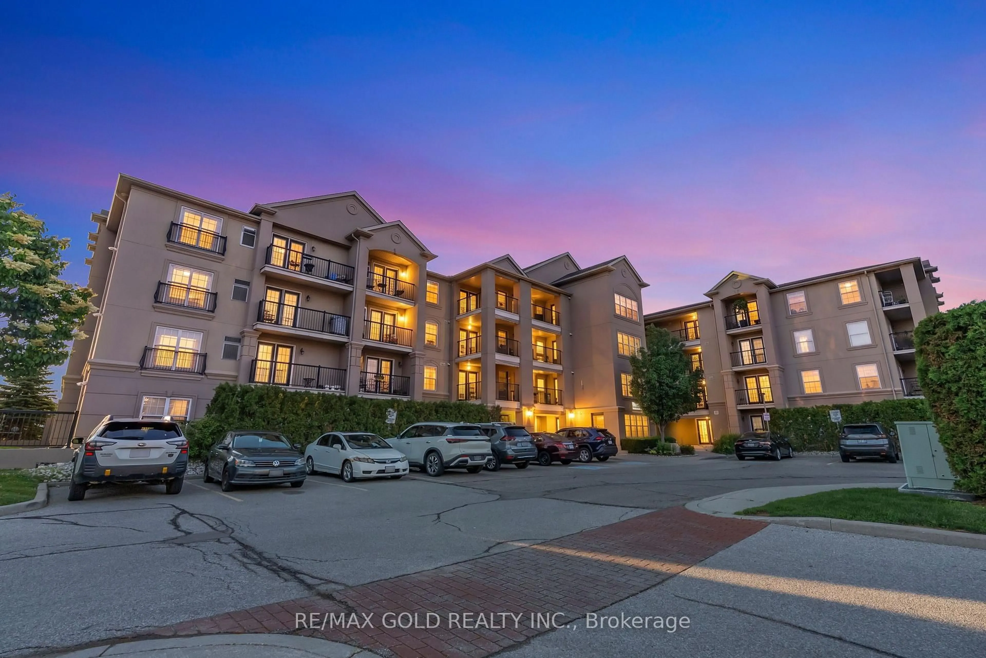 A pic from outside/outdoor area/front of a property/back of a property/a pic from drone, mountain view for 1380 Main St #210, Milton Ontario L9T 7S4