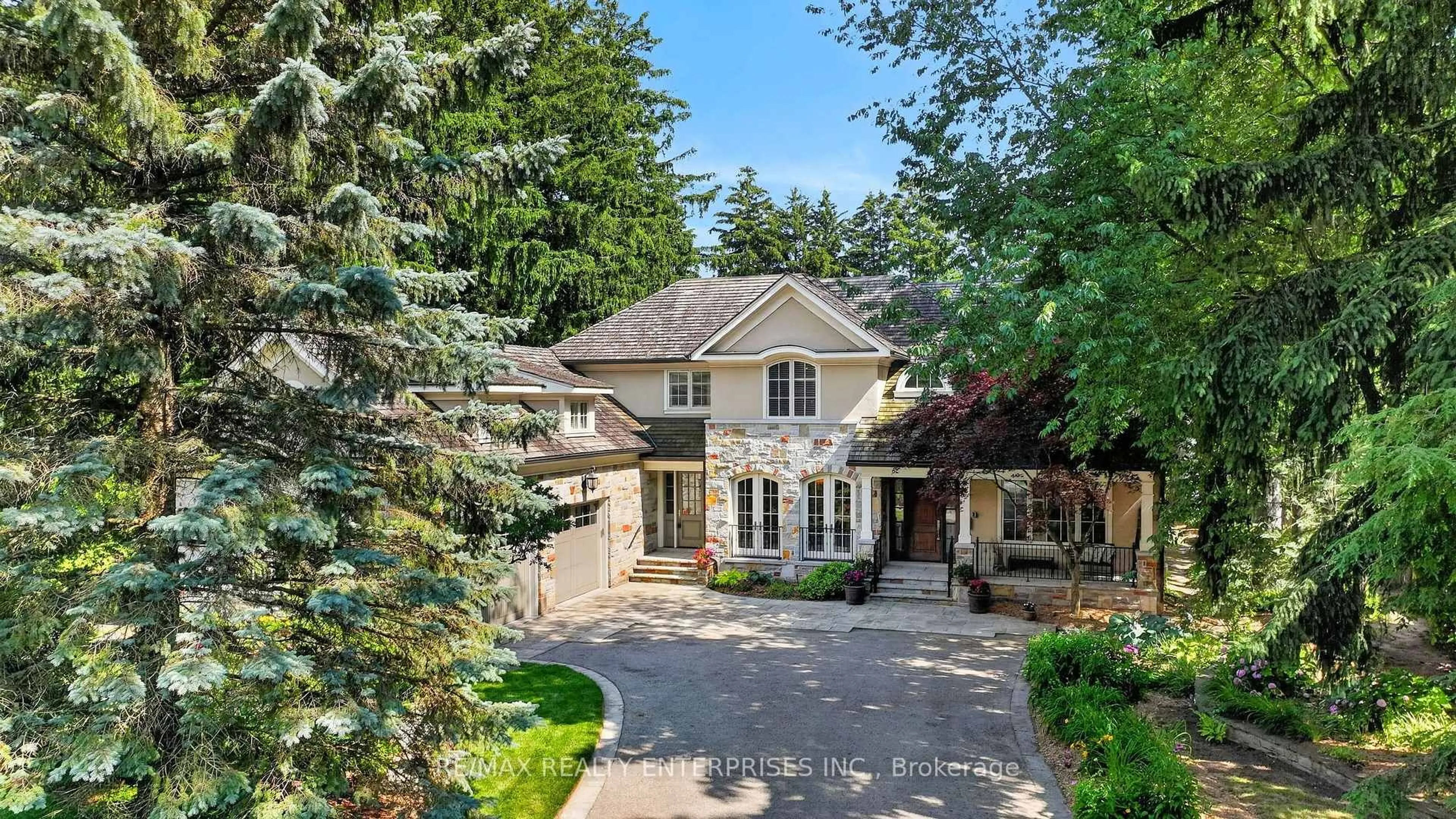 Home with brick exterior material, street for 1396 Crescent Rd, Mississauga Ontario L5H 1P6