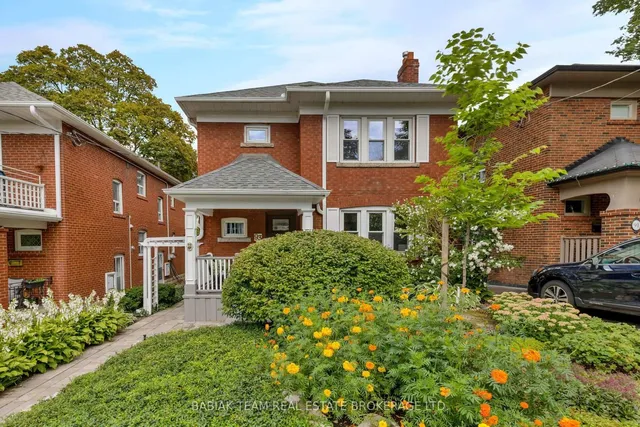 93 Glendonwynne Rd, Toronto 2