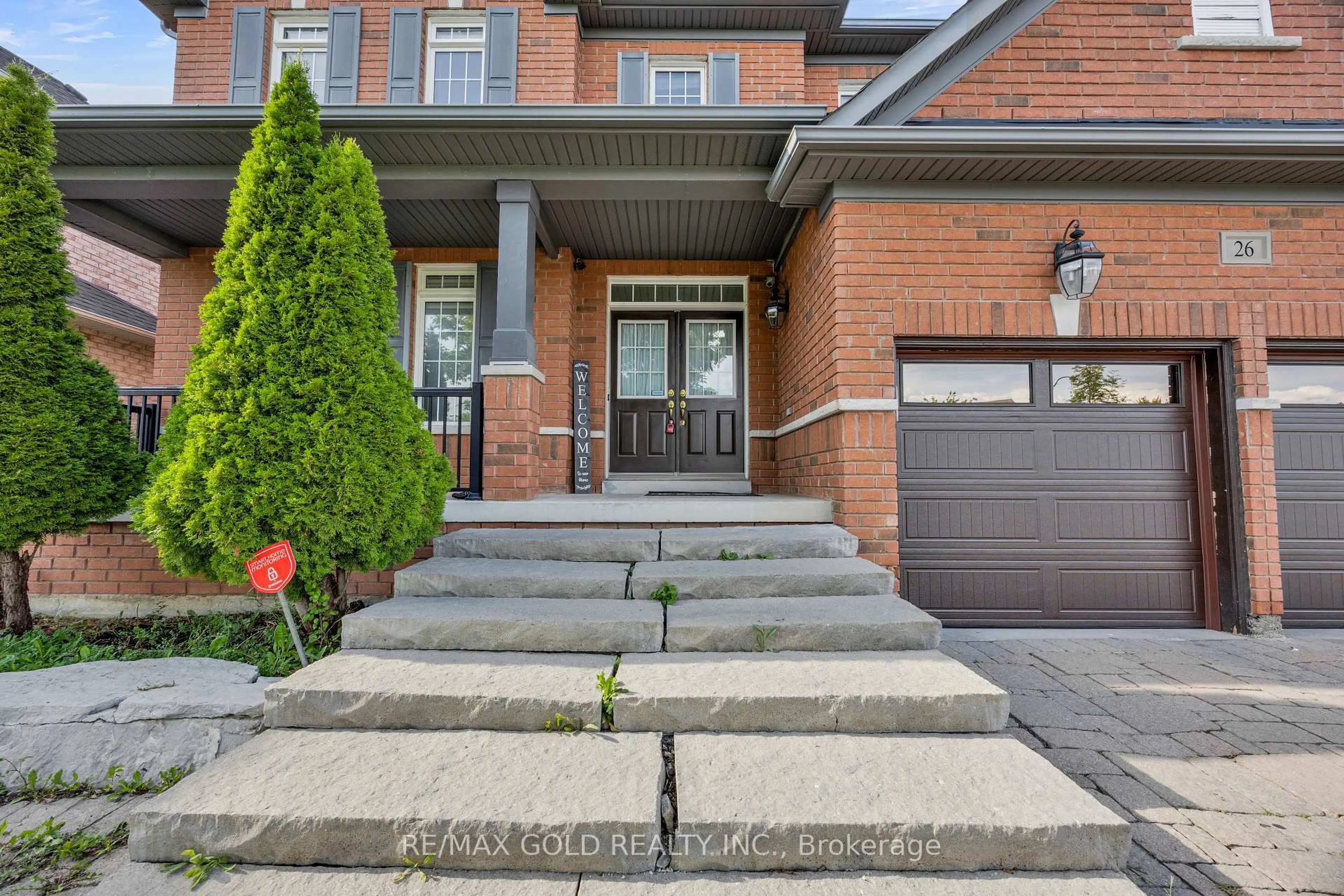 Home with brick exterior material, street for 26 Mount Royal Circ, Brampton Ontario L6P 1Y7