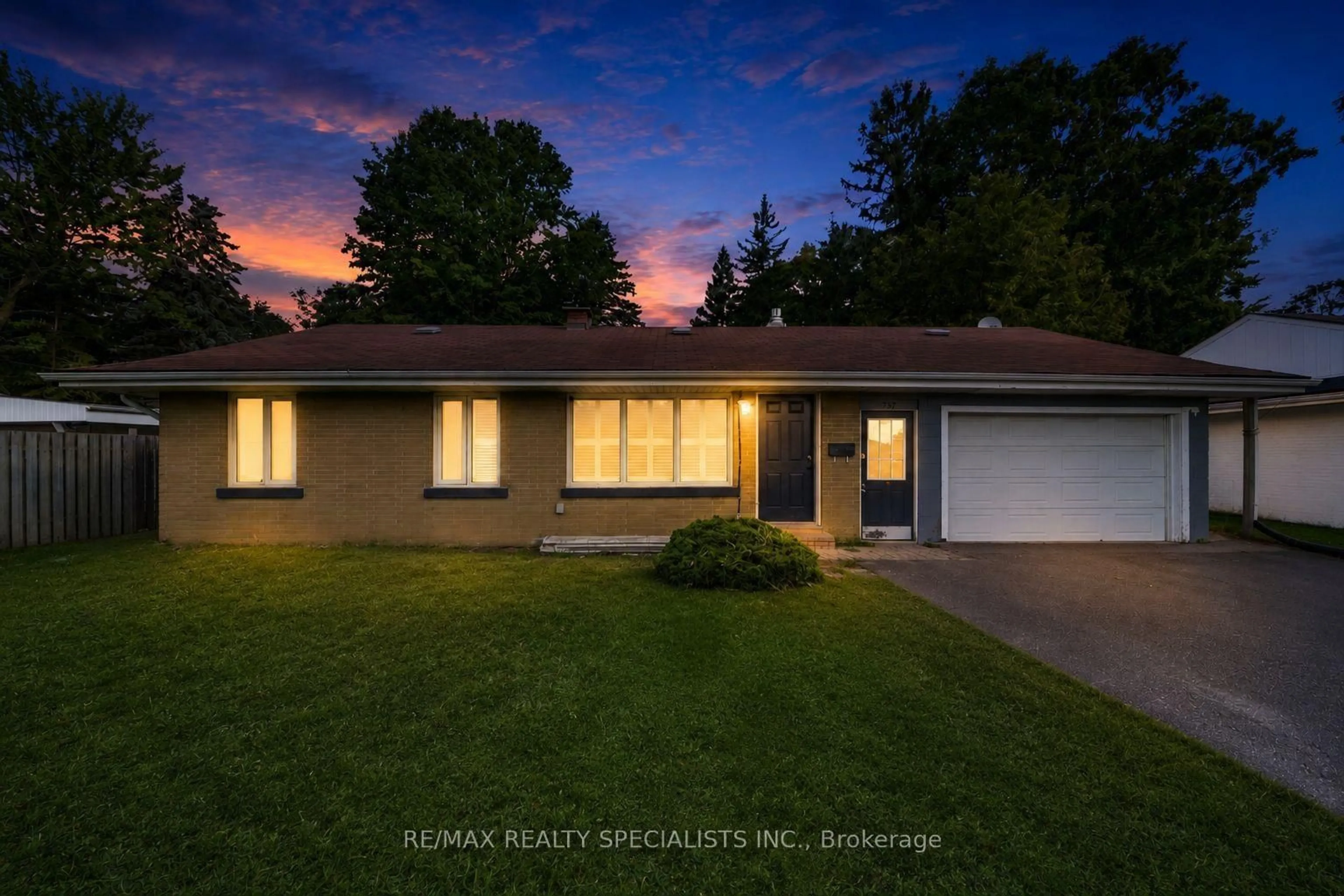 Unknown for 337 Broadway St, Orangeville Ontario L9W 1L5