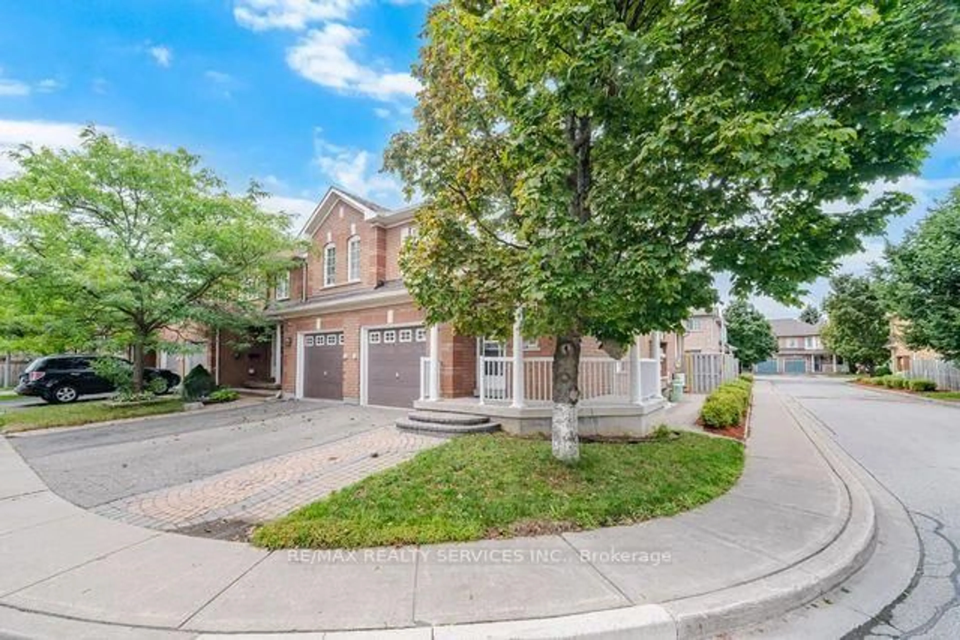 A pic from outside/outdoor area/front of a property/back of a property/a pic from drone, street for 9900 Mclaughlin Rd #12, Brampton Ontario L6X 4Y3