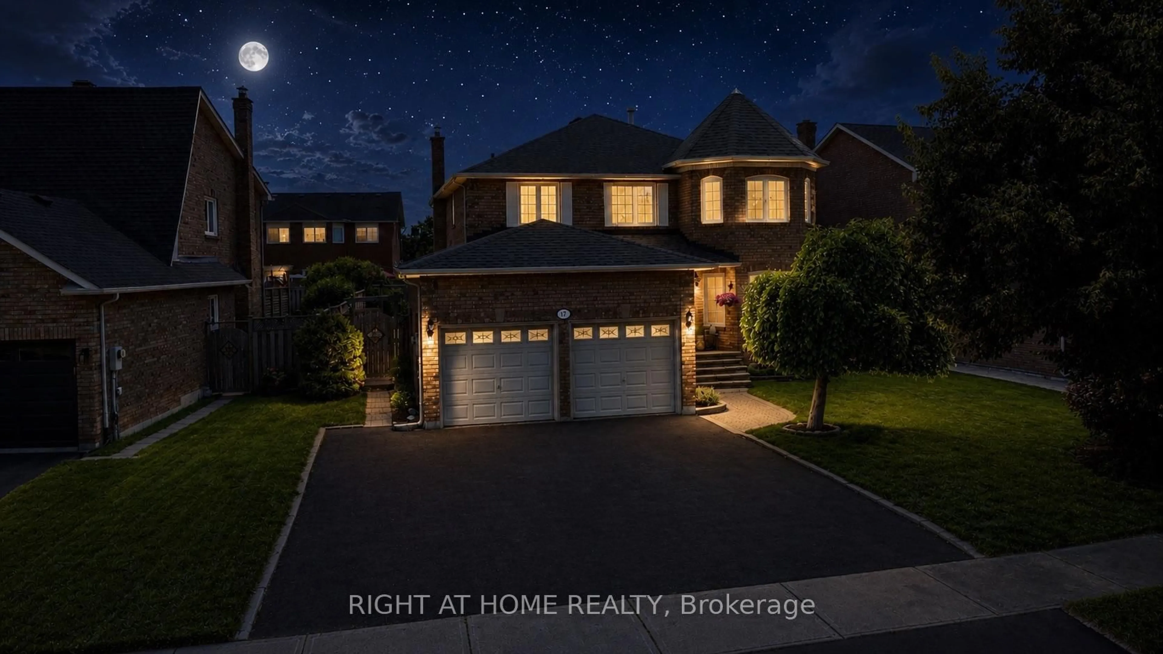 A pic from outside/outdoor area/front of a property/back of a property/a pic from drone, street for 17 Eaton St, Halton Hills Ontario L7G 5L4