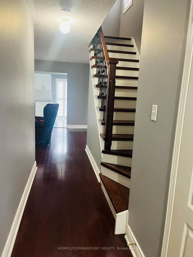 27 Lonestar Cres, Brampton 4