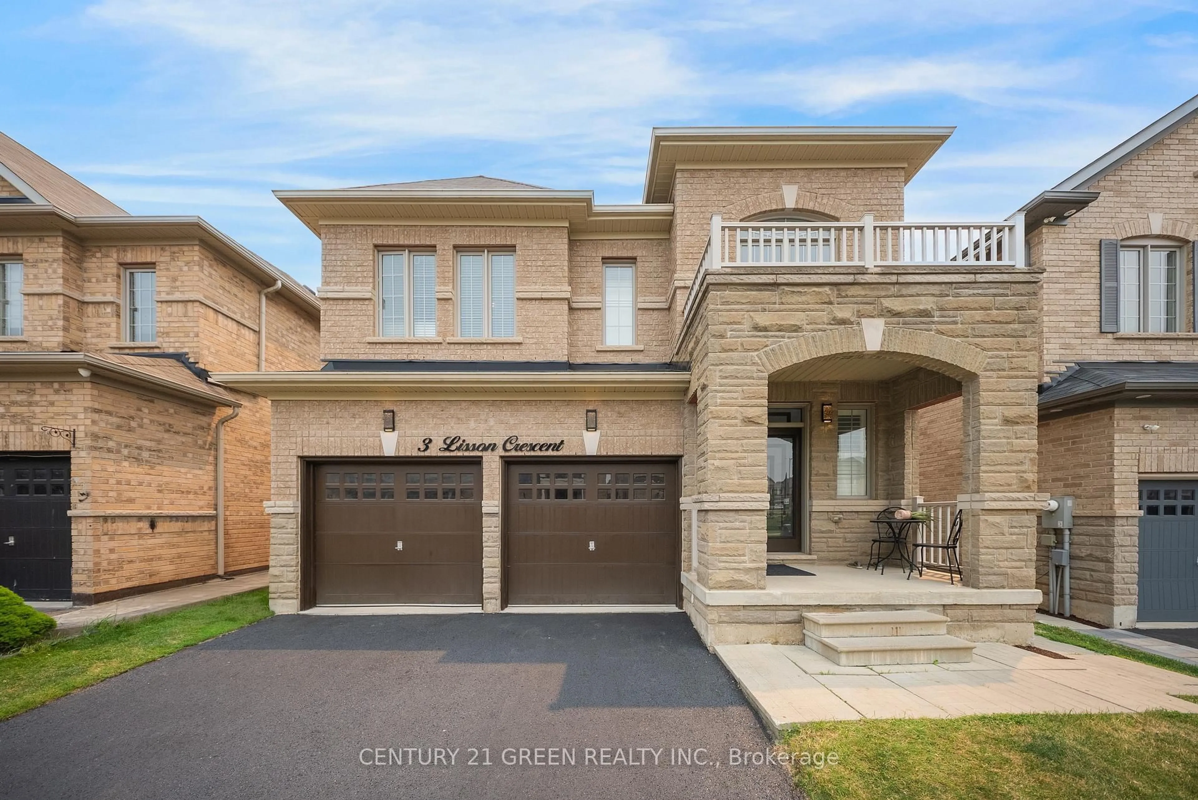 Home with brick exterior material, street for 3 Lisson Cres, Brampton Ontario L6X 5H8