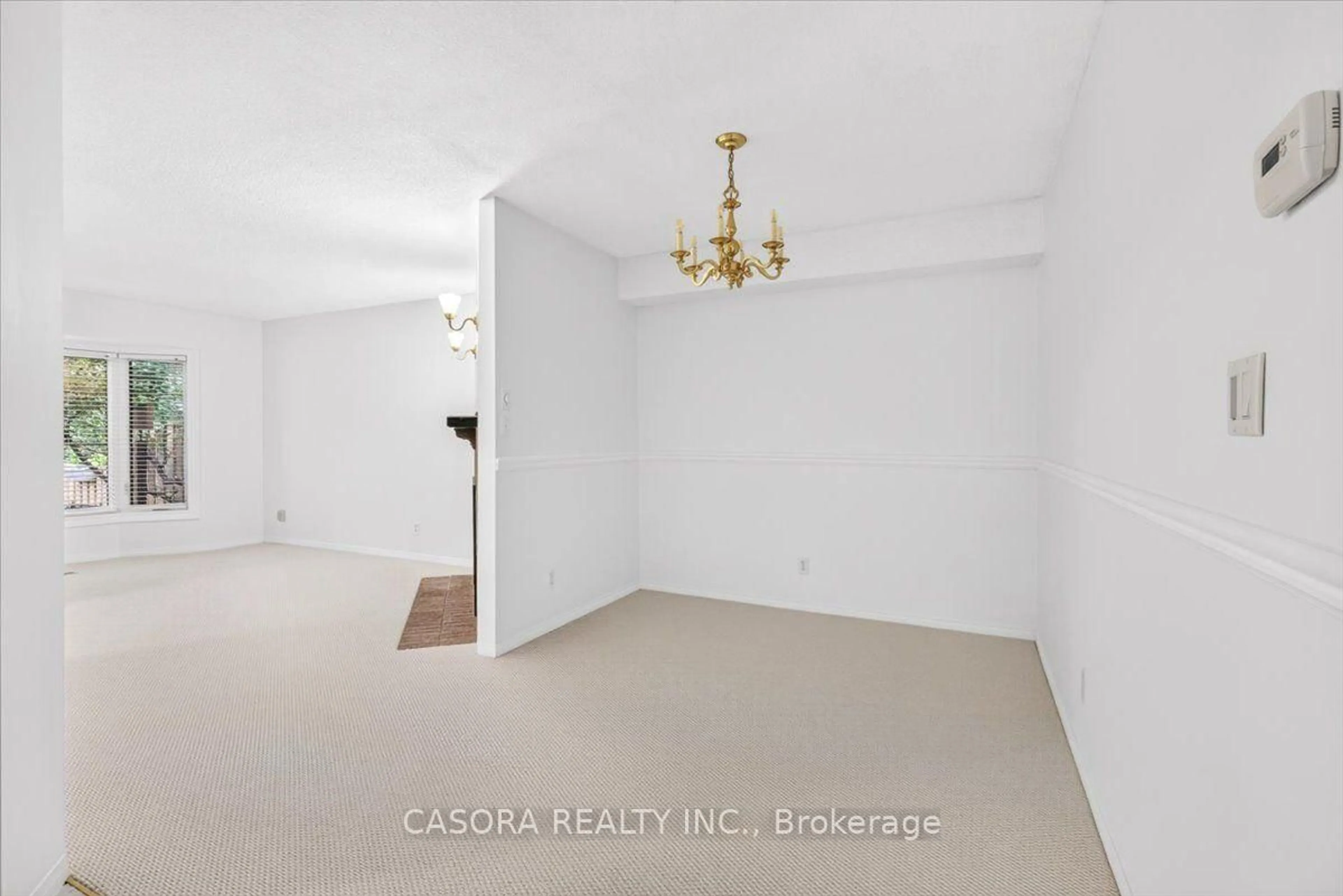 A pic of a room for 2230 WALKERS Line #25, Burlington Ontario L7M 3Y8