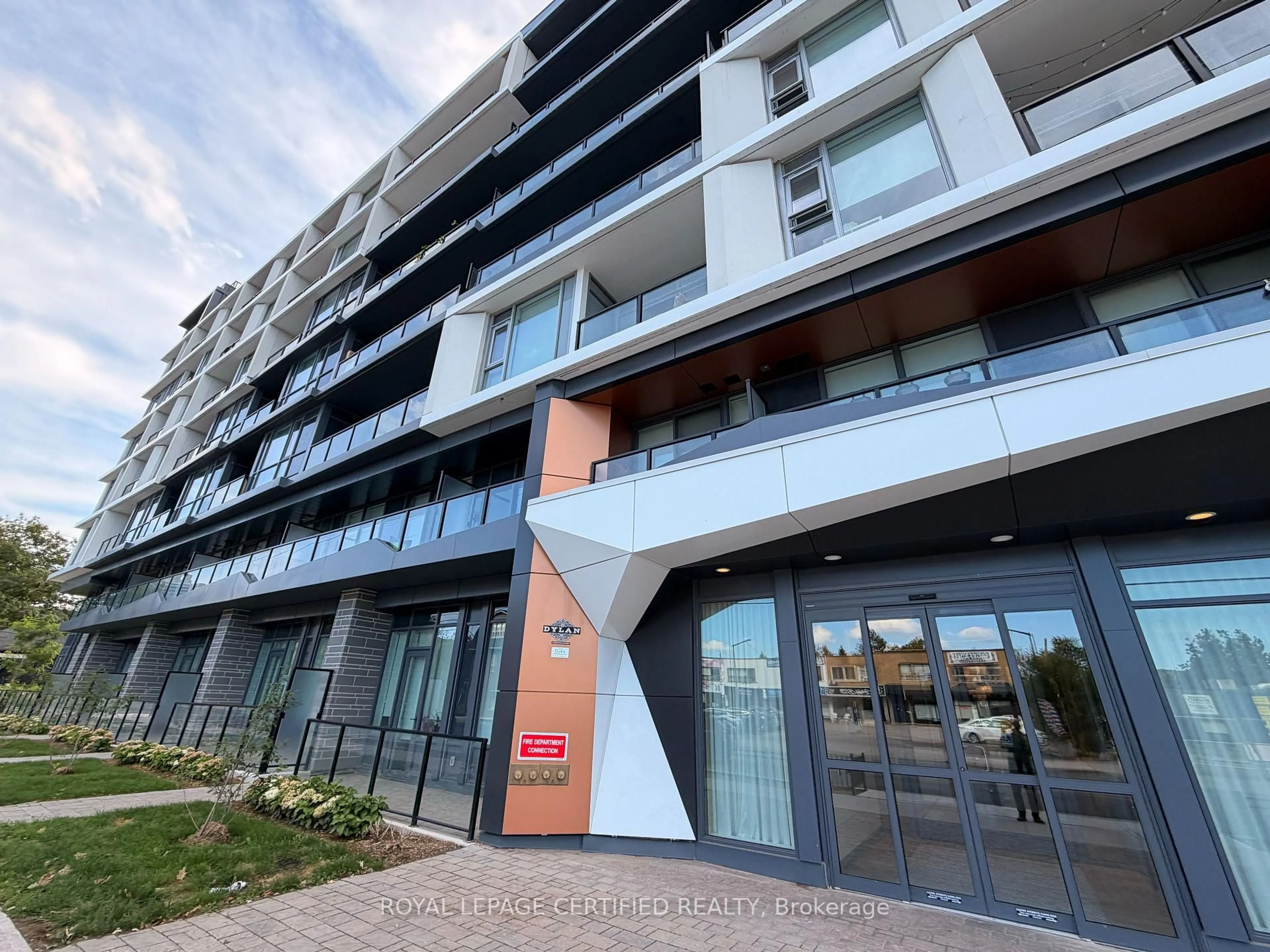 Unknown for 556 Marlee Ave #405, Toronto Ontario M6B 0B1