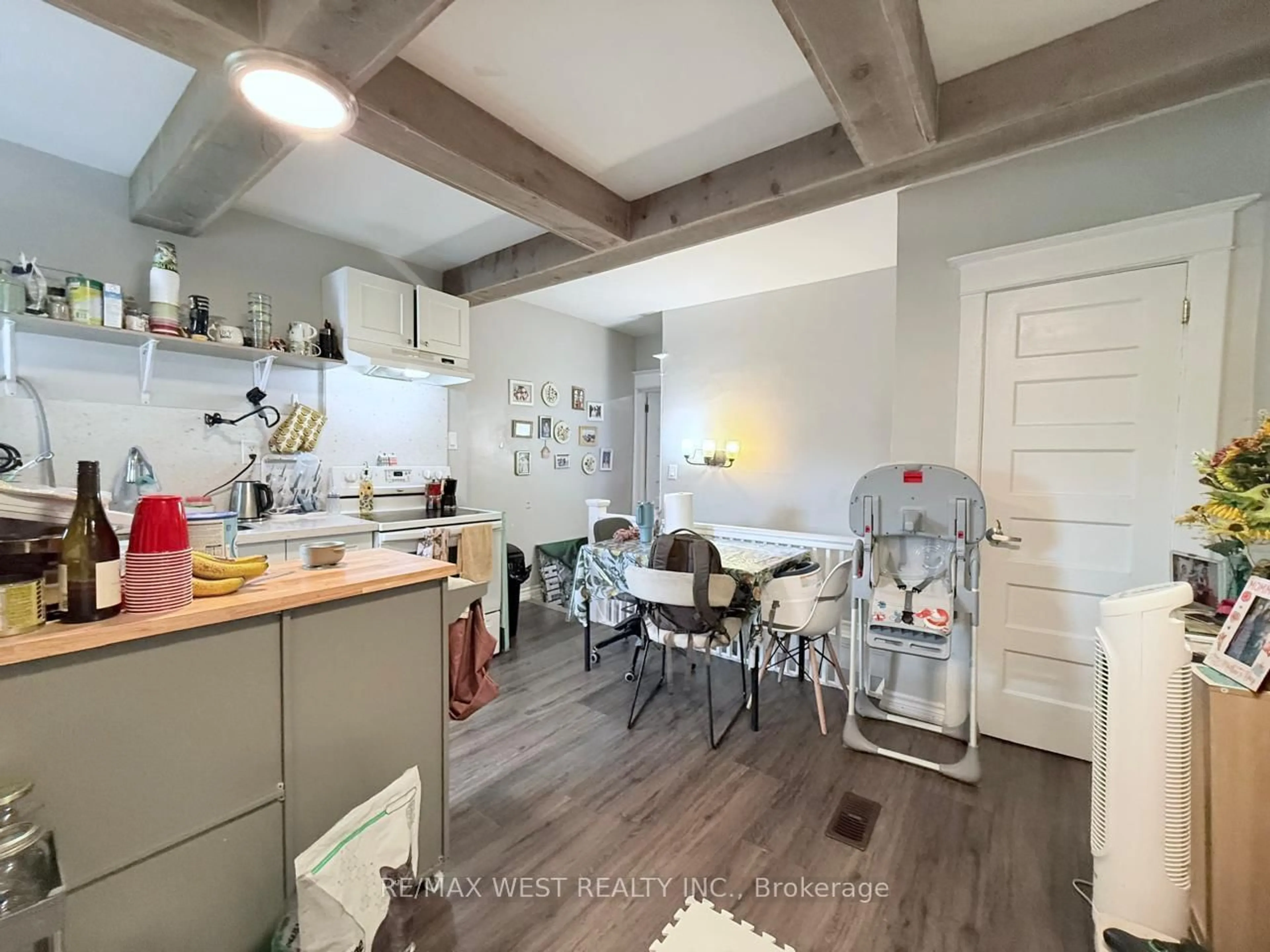 Open concept kitchen, unknown for 231 Rosemount Ave, Toronto Ontario M6H 2N2