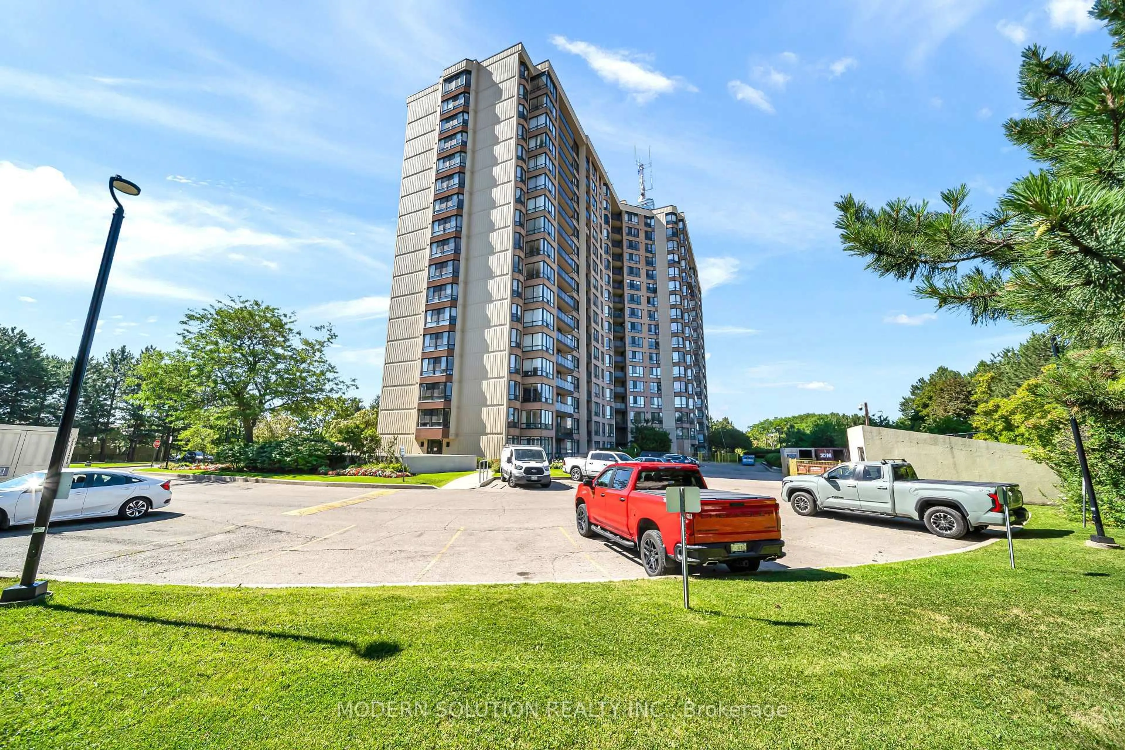A pic from outside/outdoor area/front of a property/back of a property/a pic from drone, unknown for 20 Cherrytree Dr #501, Brampton Ontario L6Y 3V1