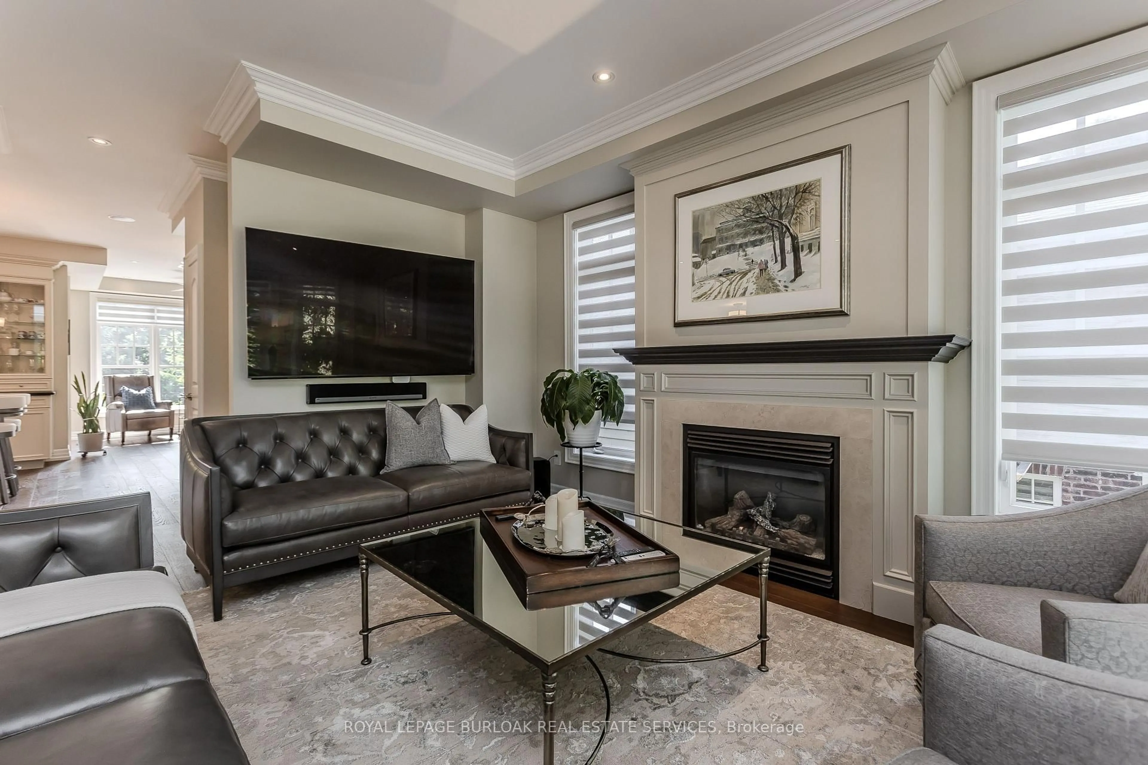 Living room with furniture, unknown for 2061 Maria St #1, Burlington Ontario L7R 0B5
