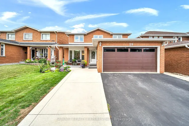 29 Coronation Circ, Brampton 2